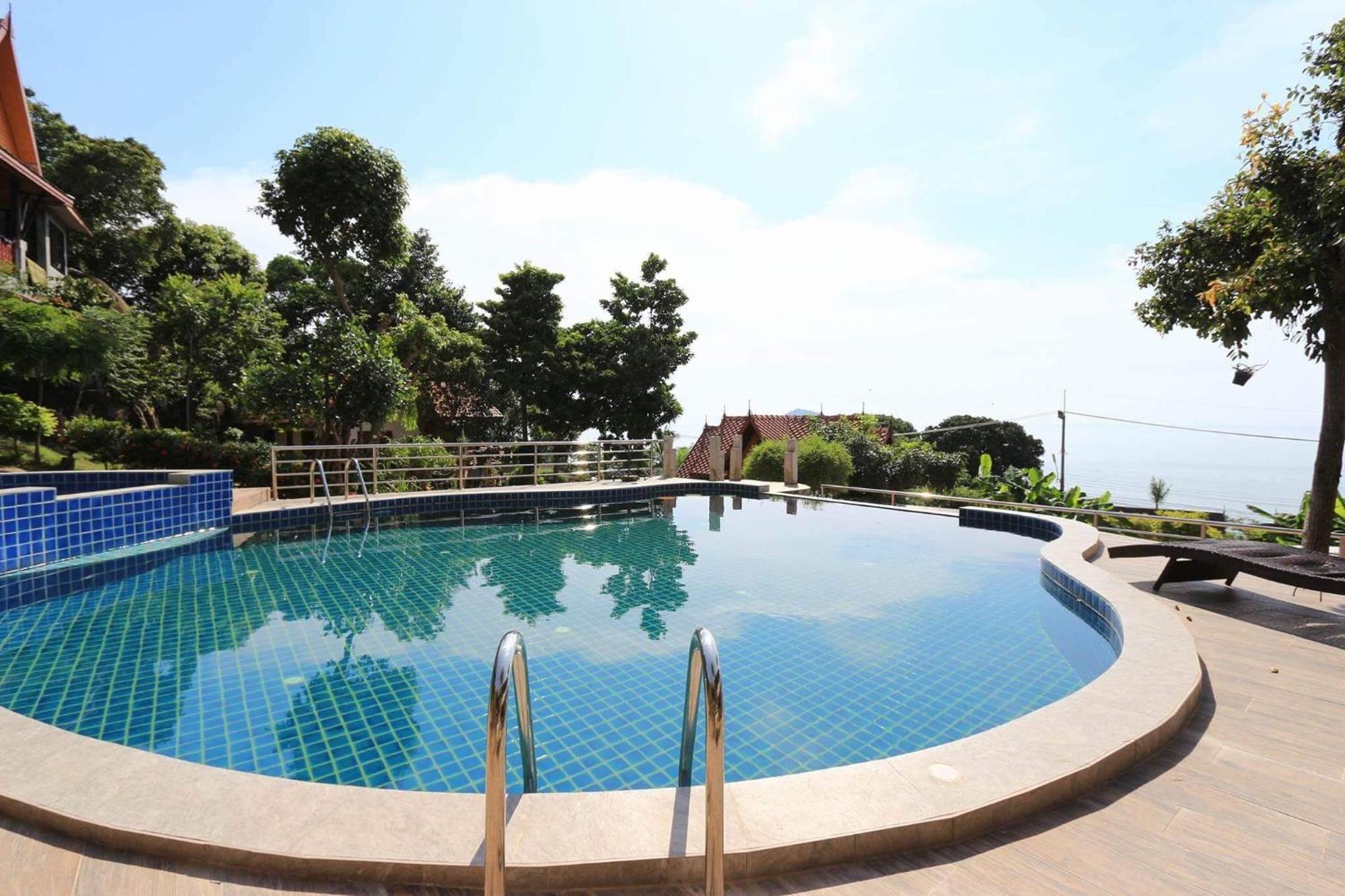 Sea Rock Resort