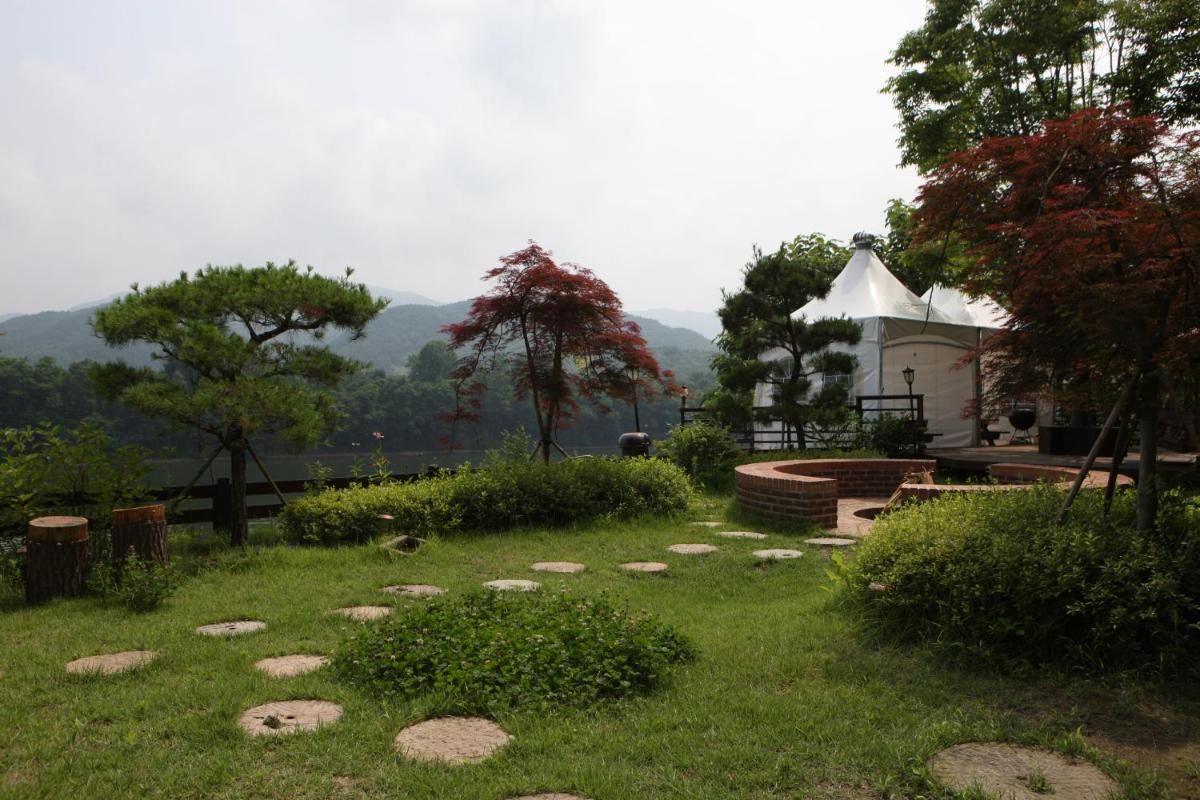 Moonlight Blue Pension view 4