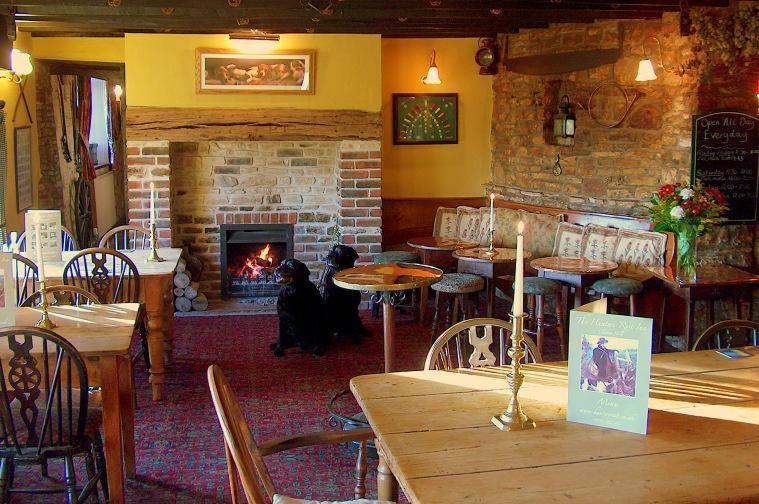 The Hunters Rest Inn