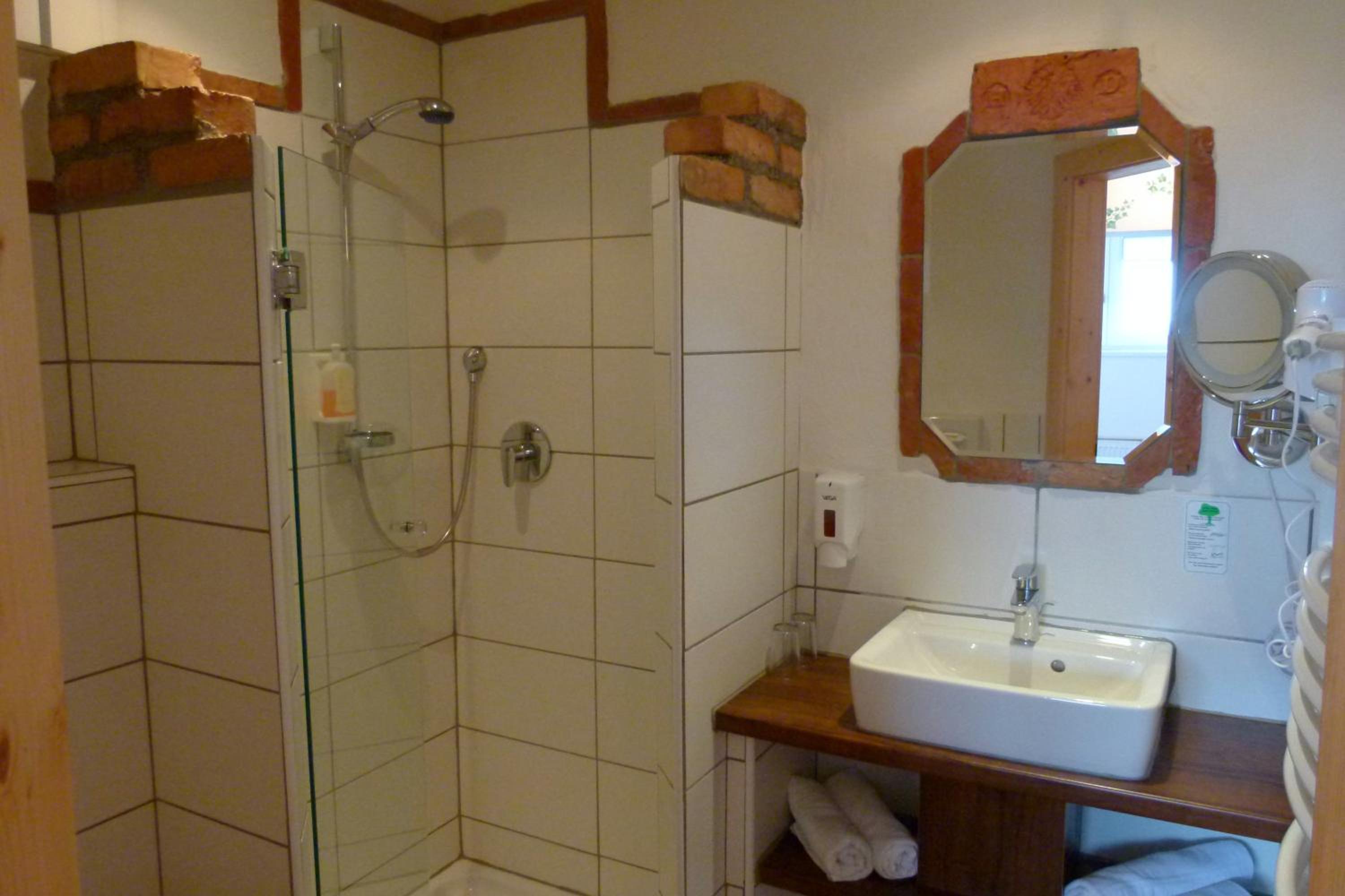 Photo 48