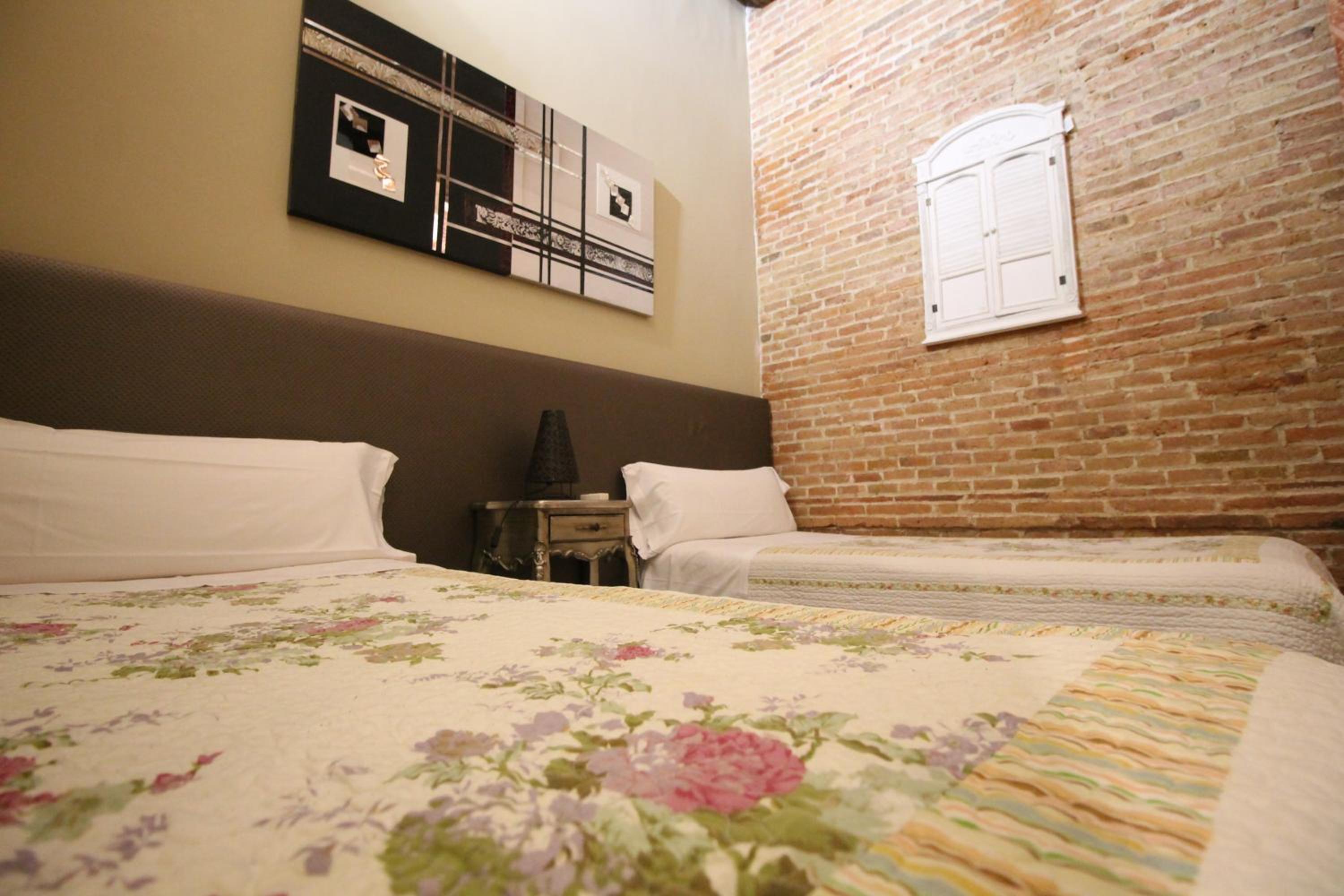 Hostal Orleans