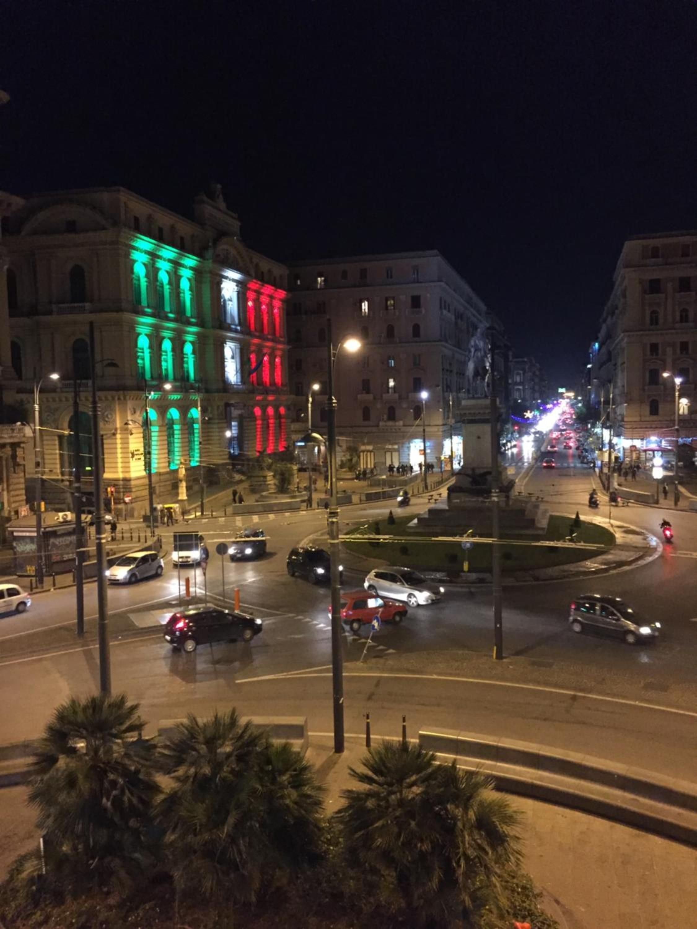 Piazza Bovio 22