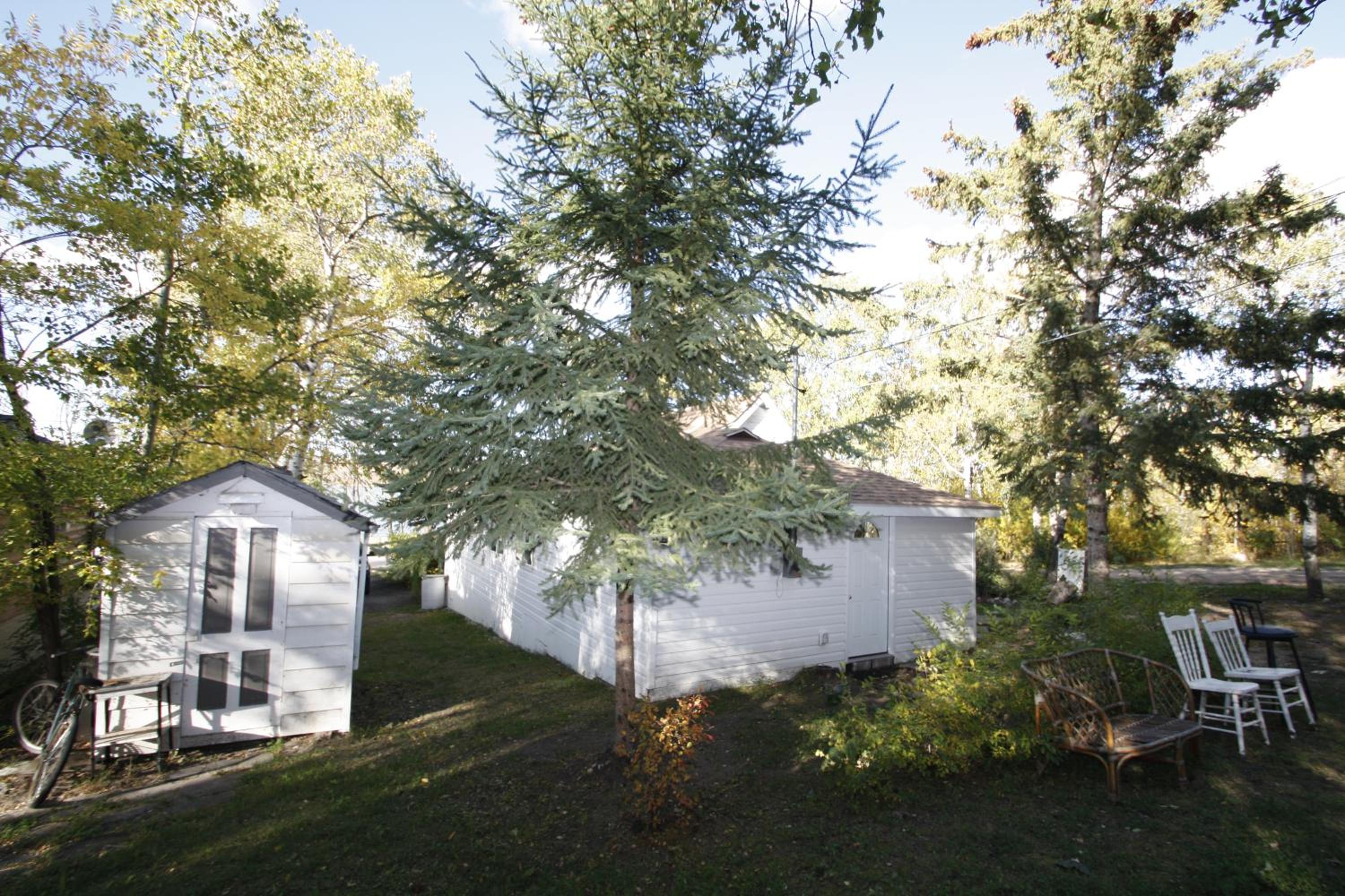 MANITOU BEACH COTTAGES by Prowess