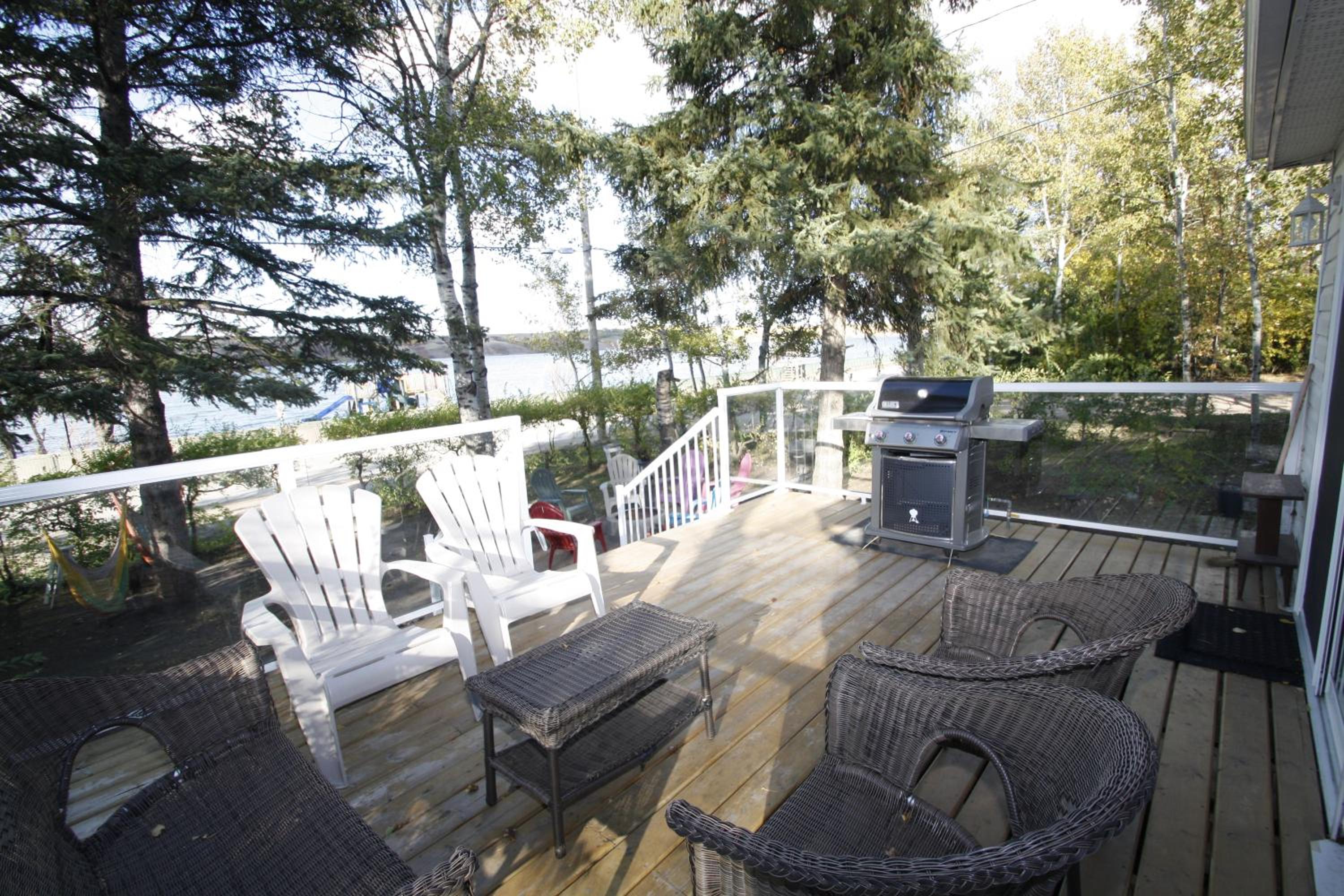 MANITOU BEACH COTTAGES by Prowess