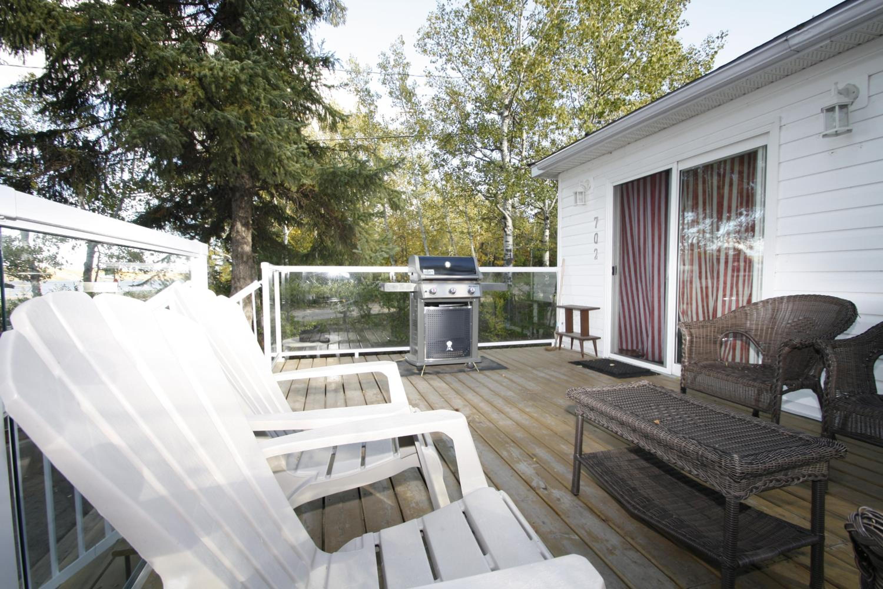 MANITOU BEACH COTTAGES by Prowess