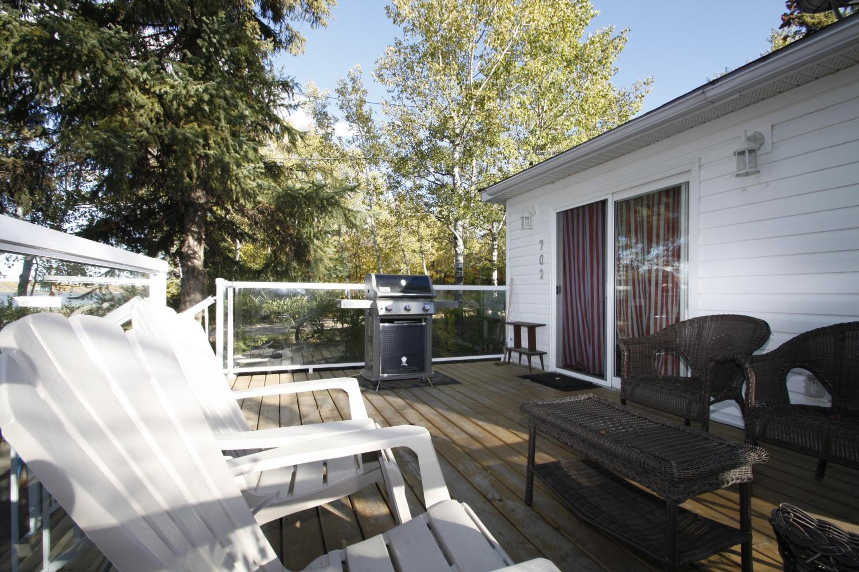 MANITOU BEACH COTTAGES by Prowess