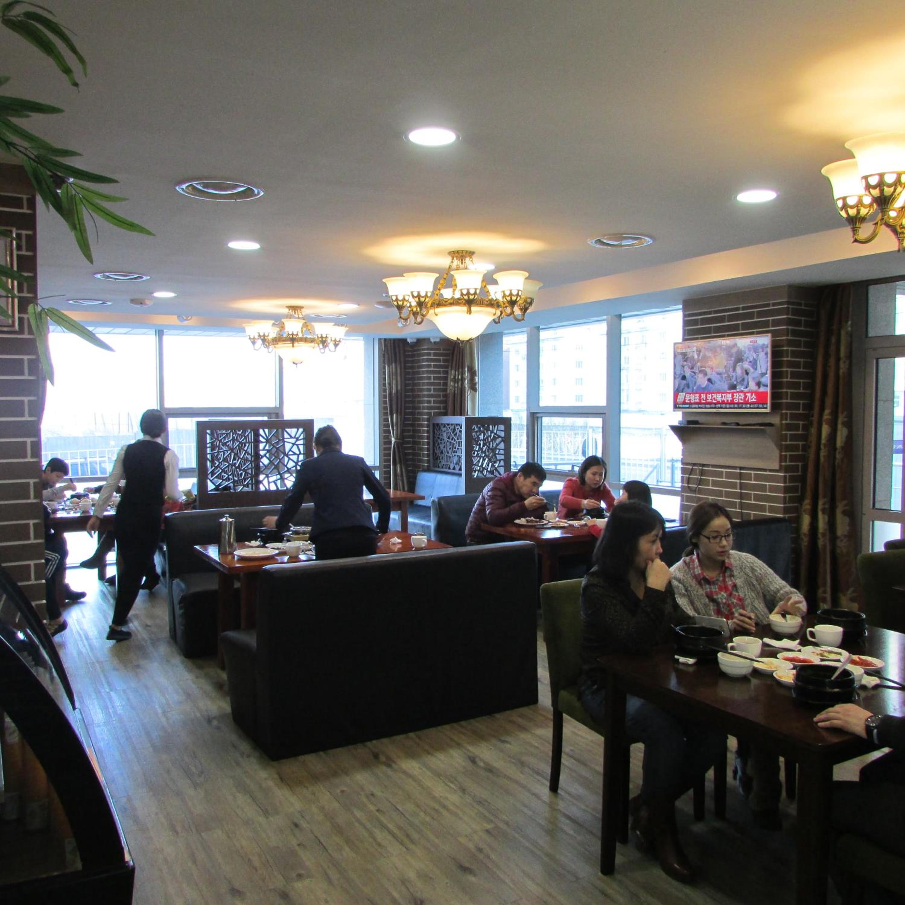restaurant