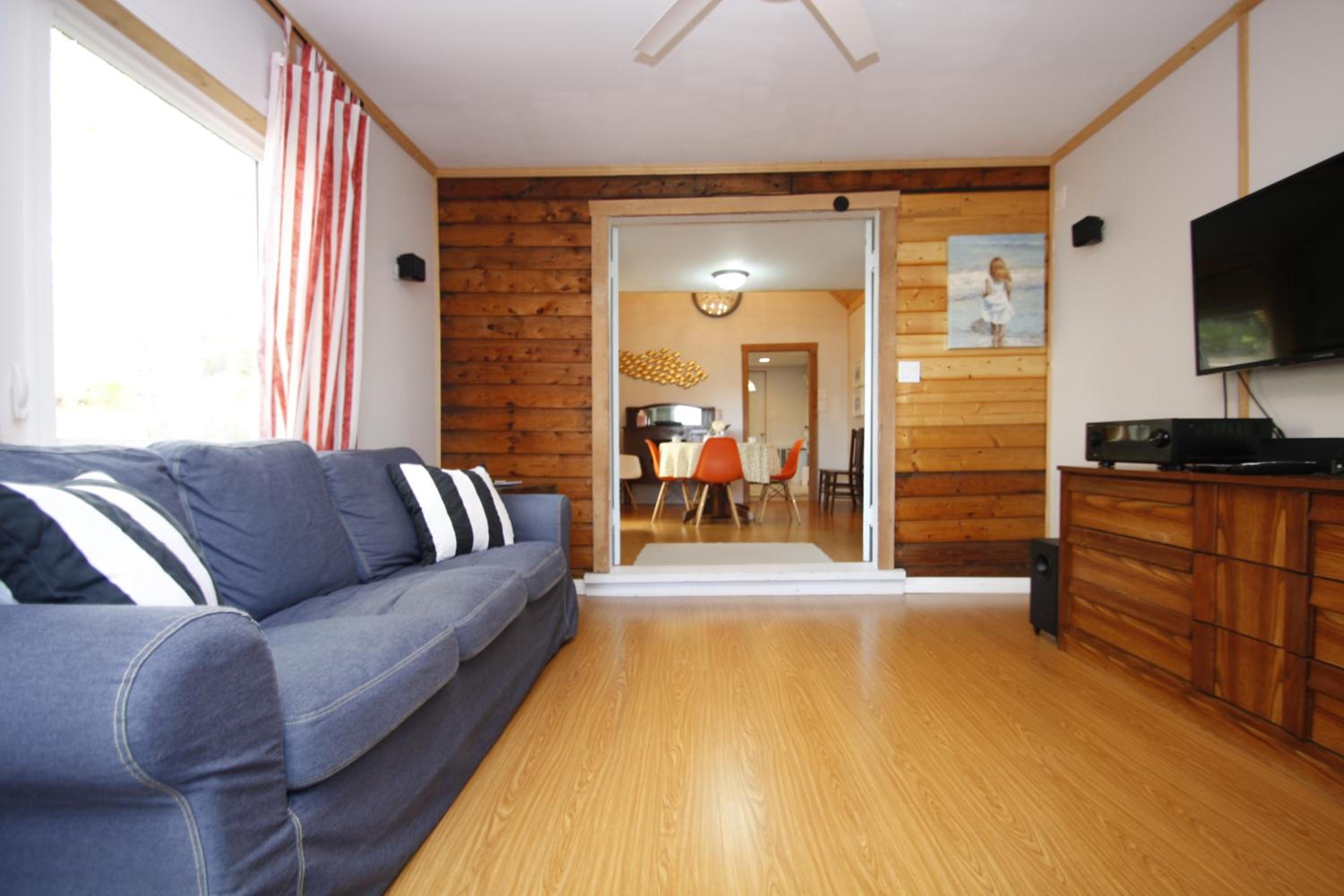 MANITOU BEACH COTTAGES by Prowess
