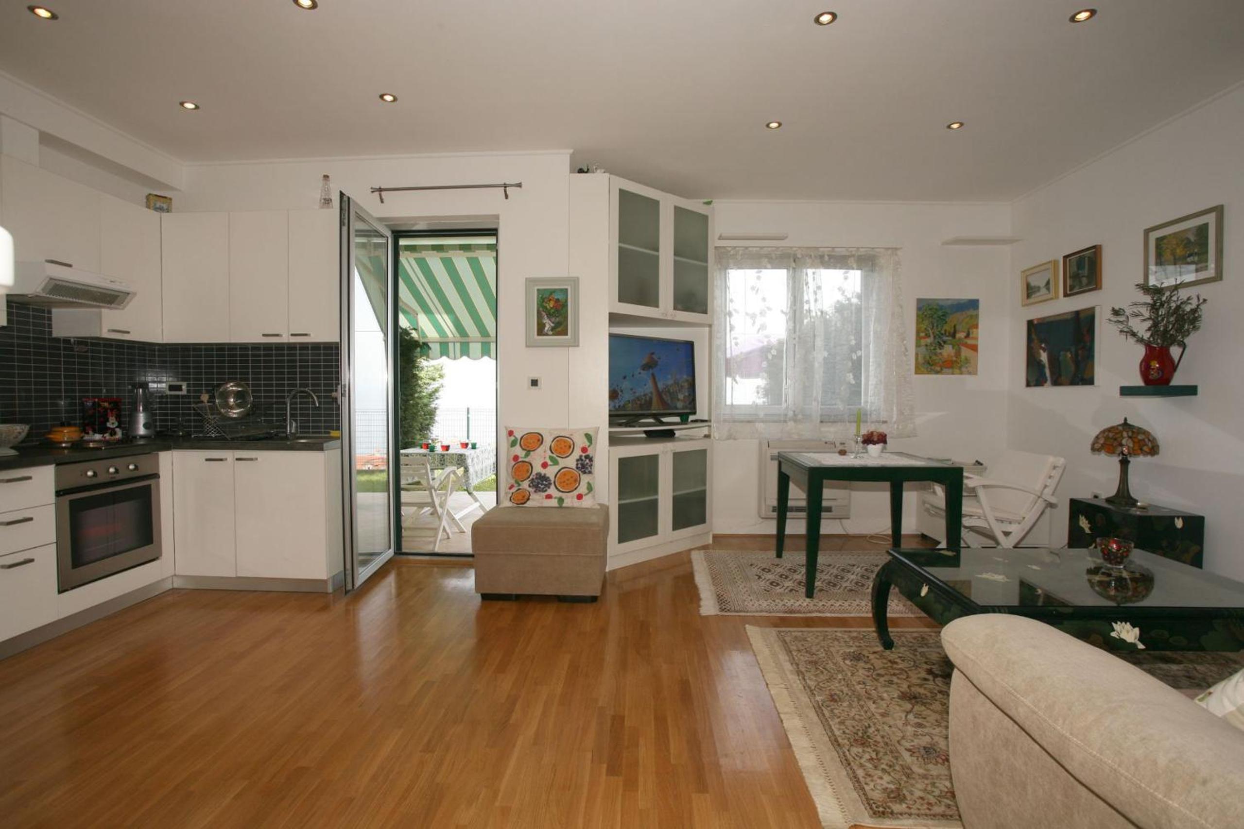 Apartman Halugica view 5