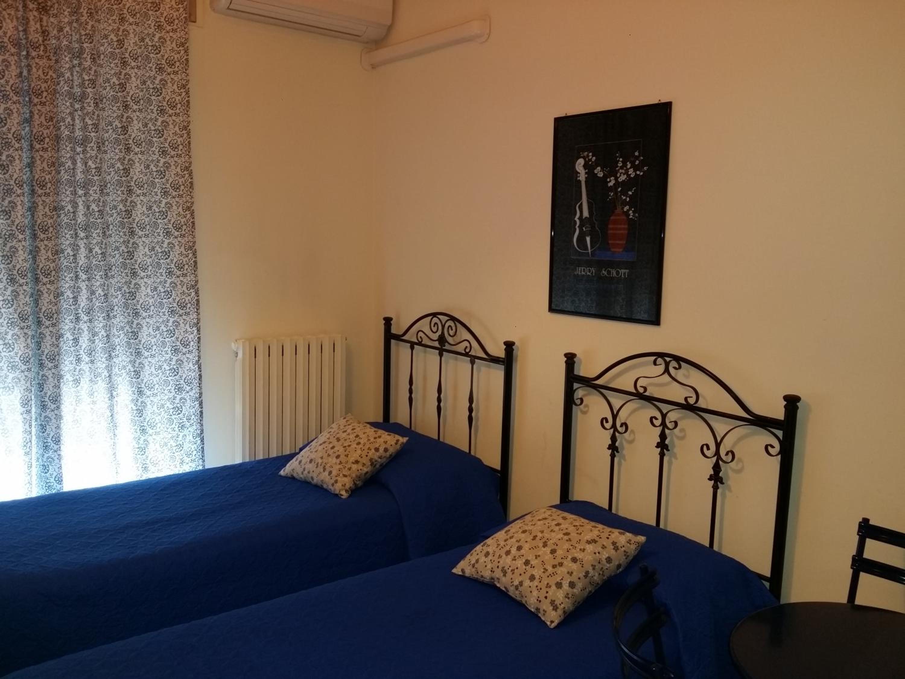 Aparthotel TURNONE view 5