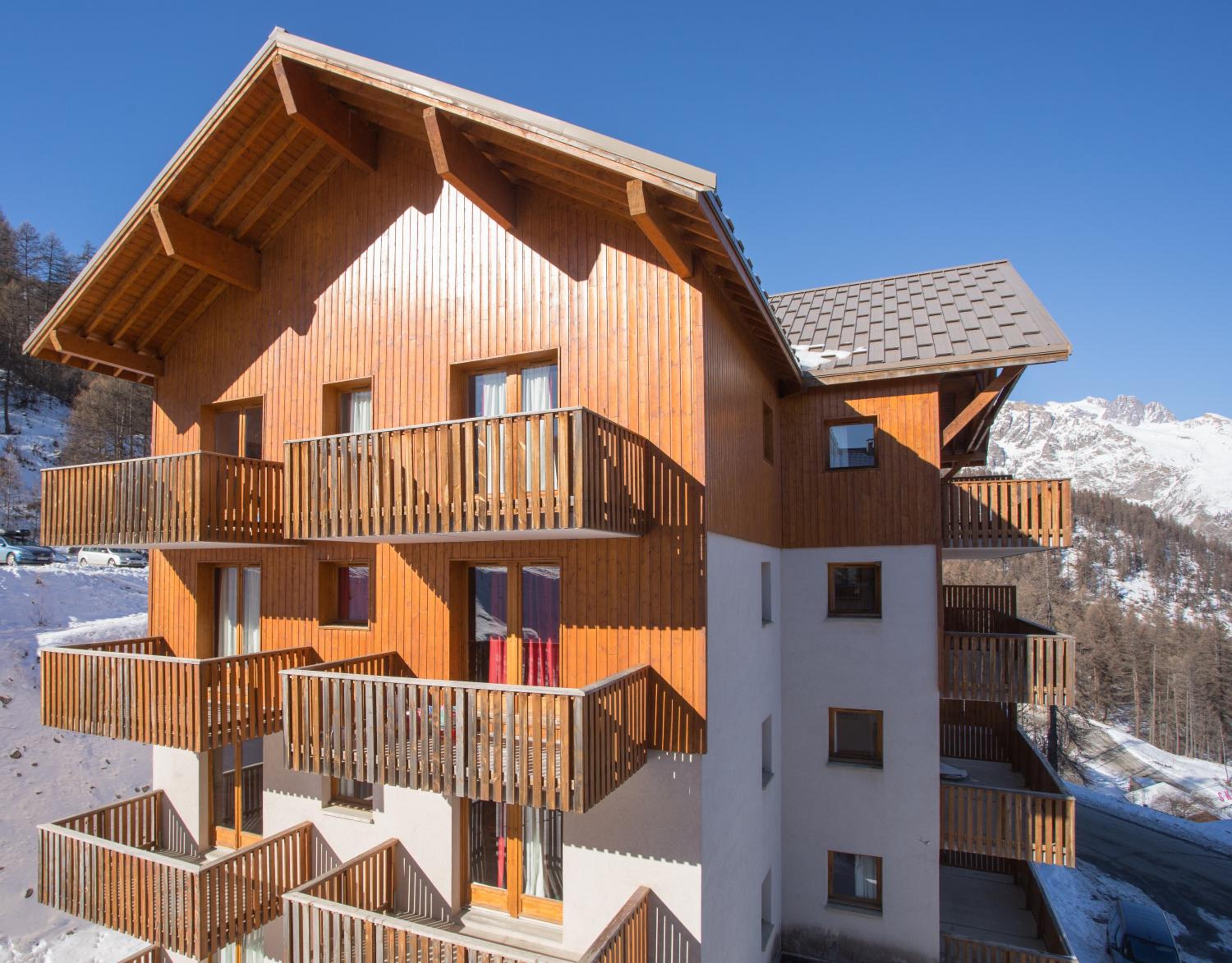 Balcony & Terrace