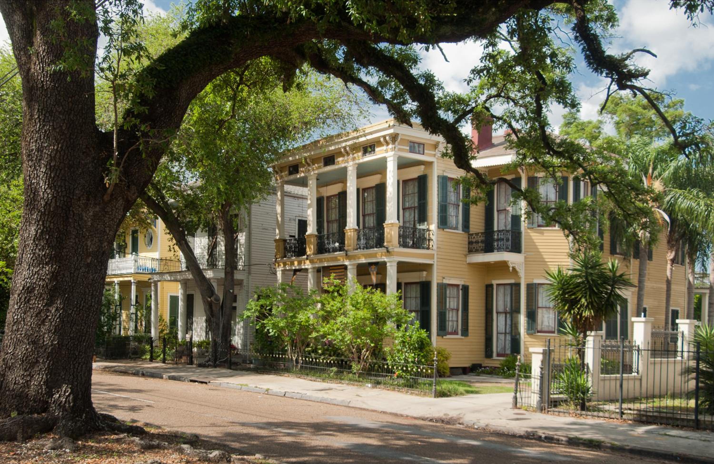 Hotel HH Whitney House - A Bed & Breakfast on the Historic Esplanade