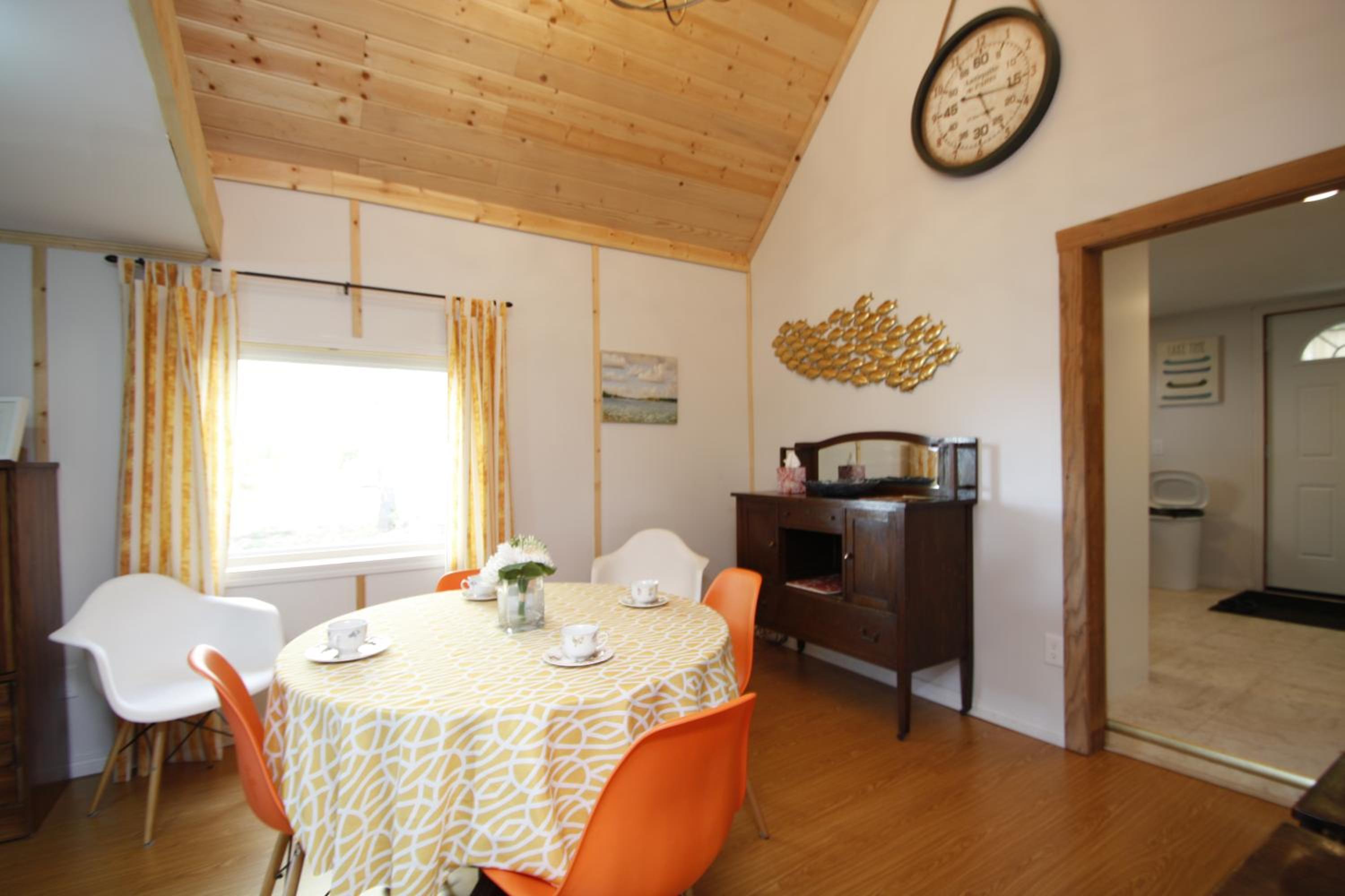 MANITOU BEACH COTTAGES by Prowess
