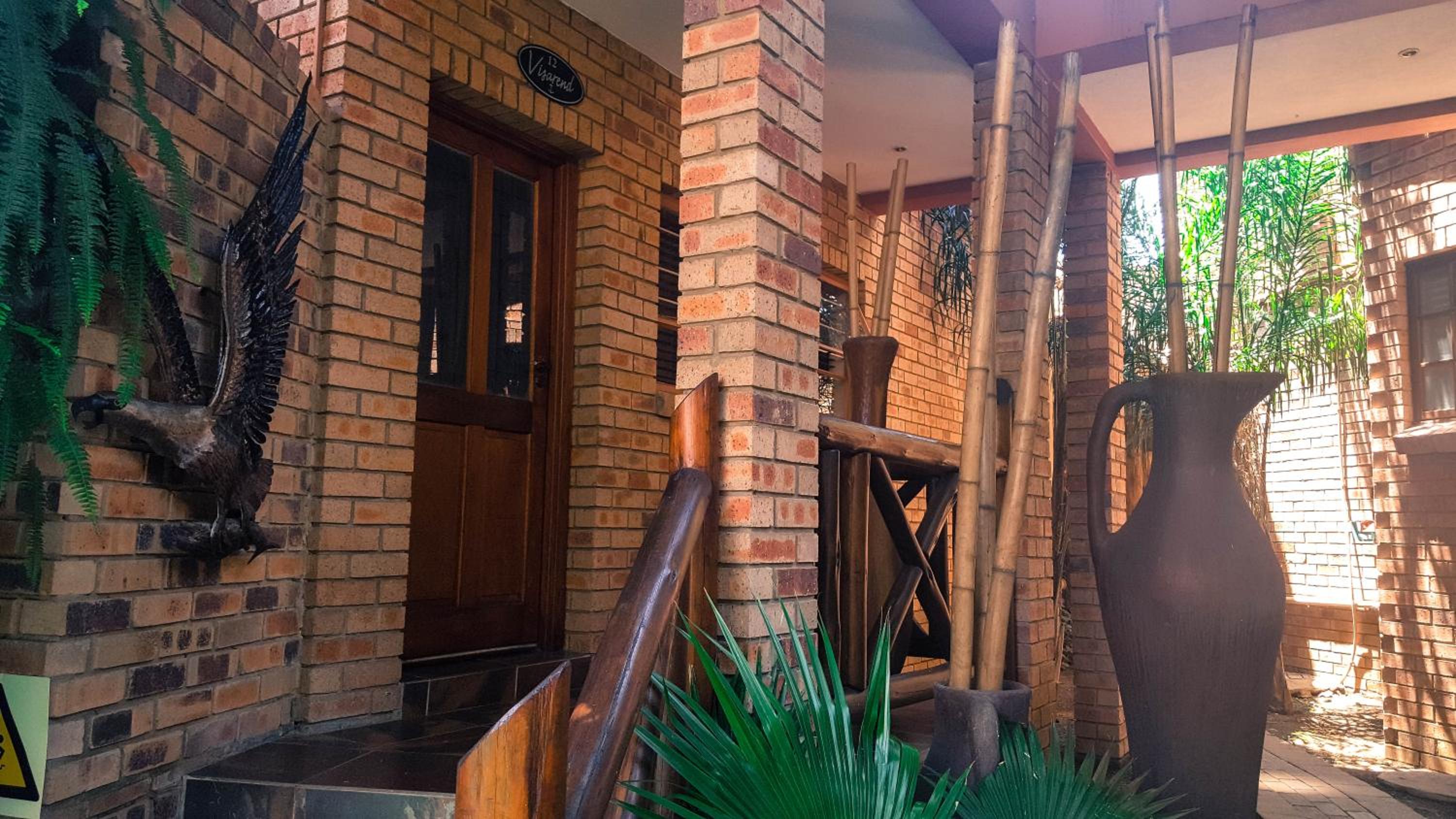 Aark Guest Lodge