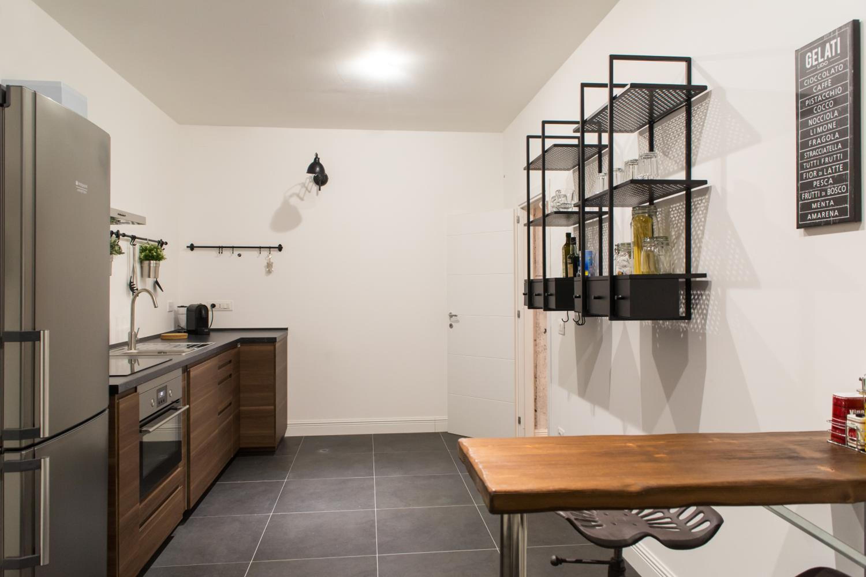 Industia Loft Apartment
