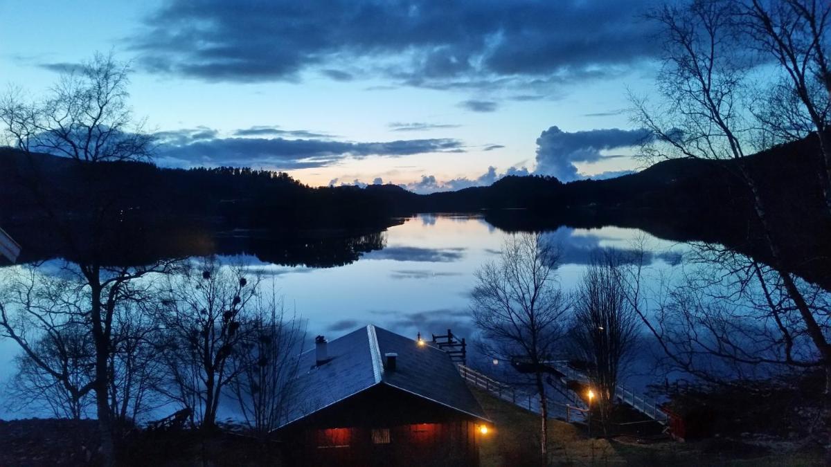 Nesheim Cabin-By-The-Sea view 4