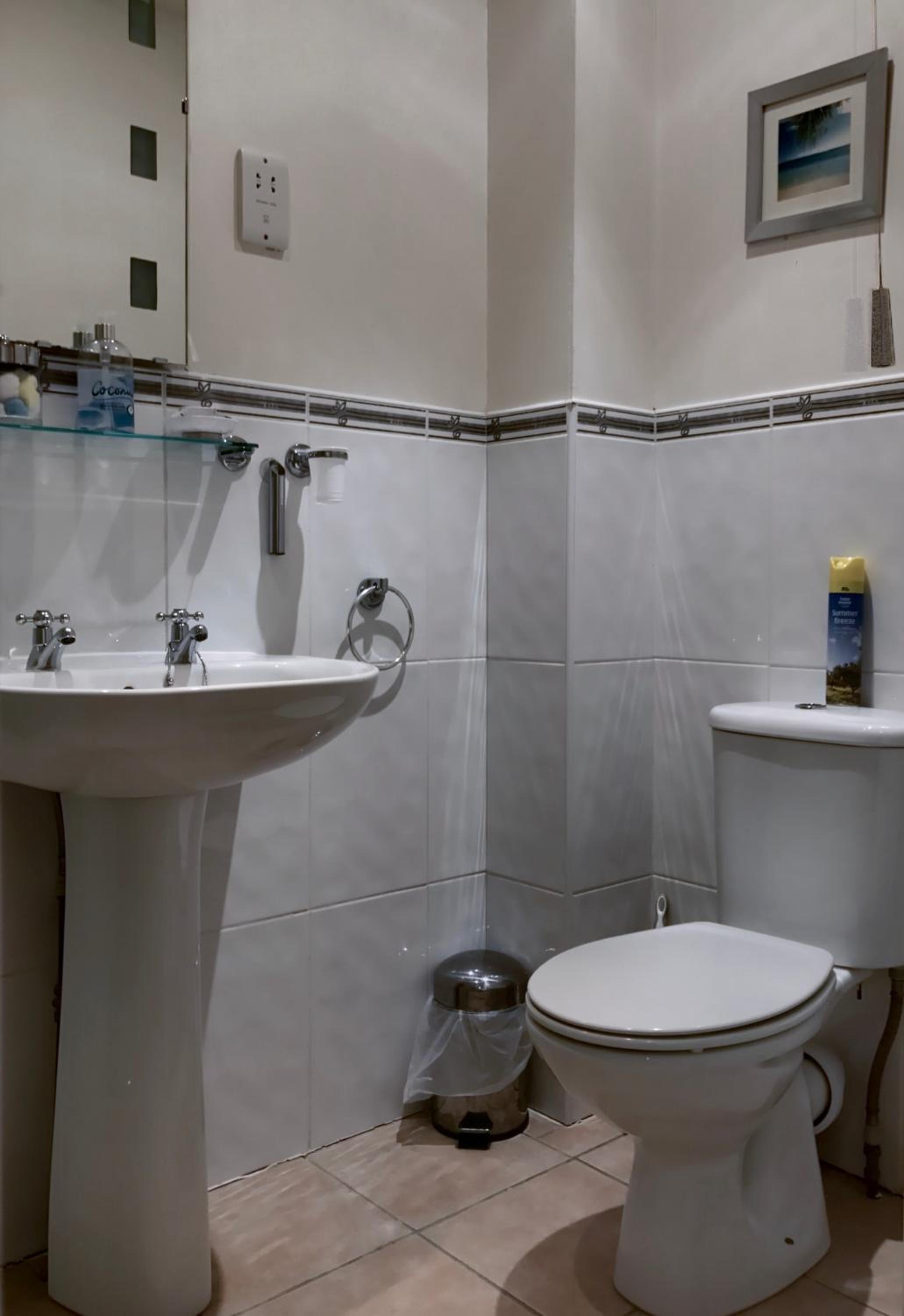 Dumfries Vacations - Glenlossie Guest House - Property Image 16