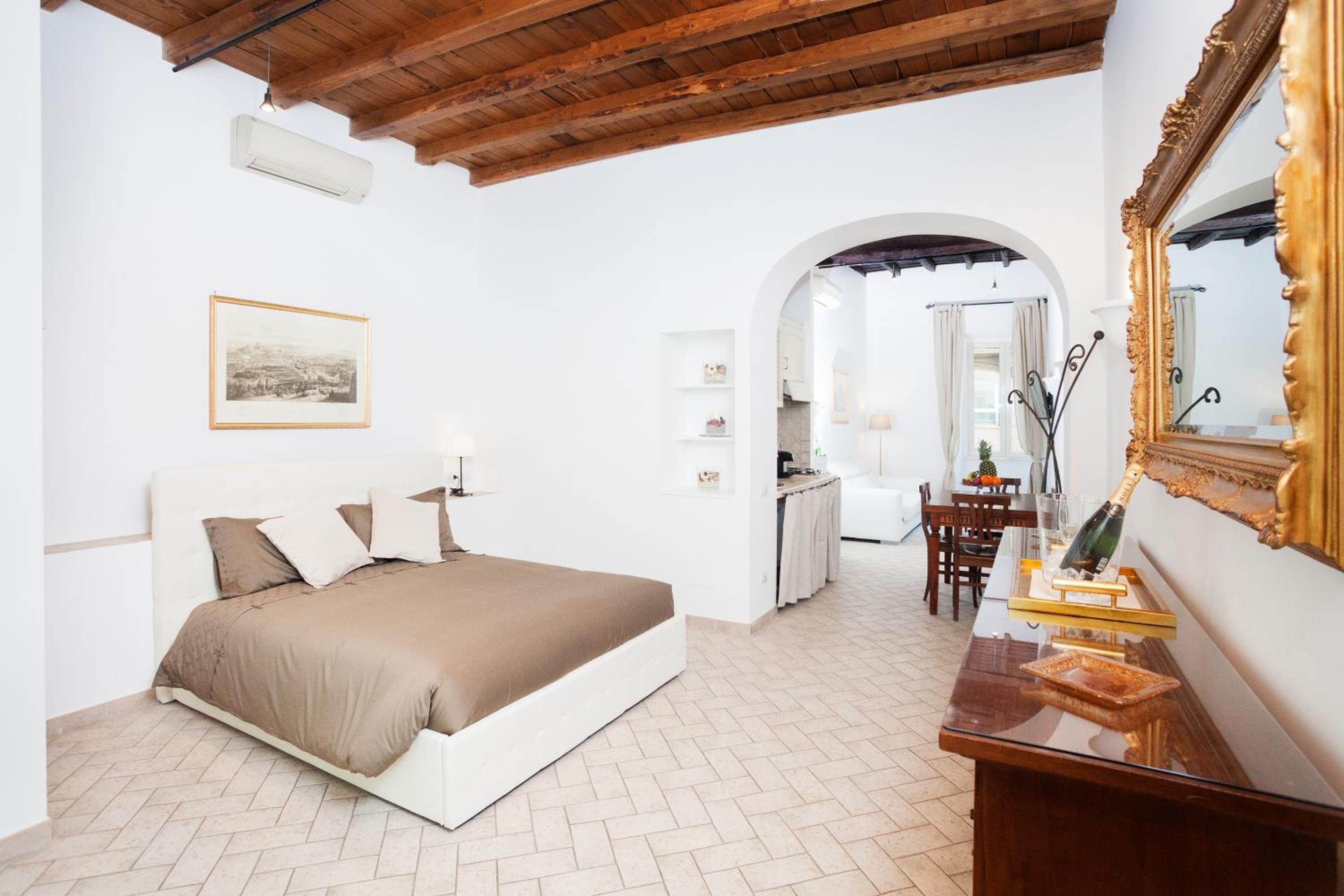 Tritone 91 Apartments photo 5