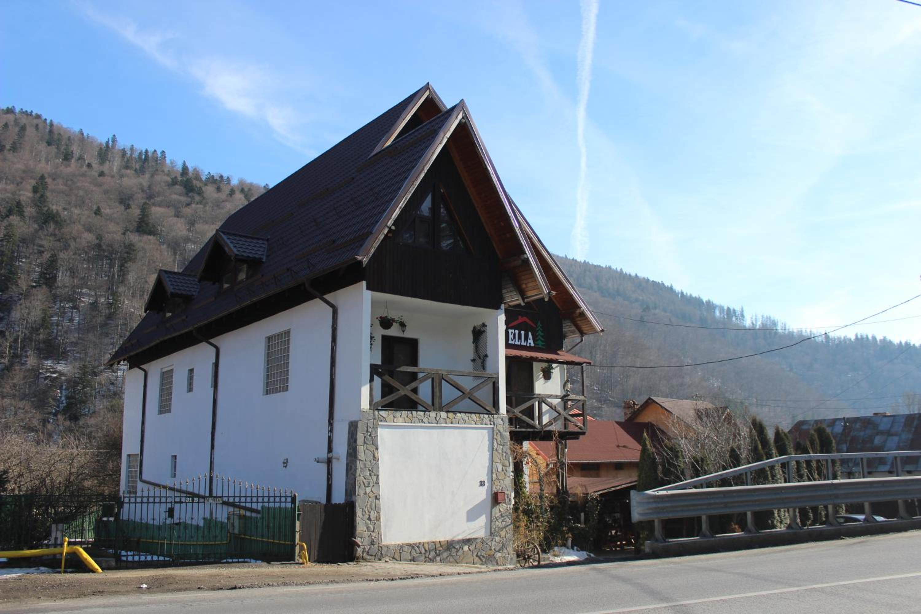 Photo 7