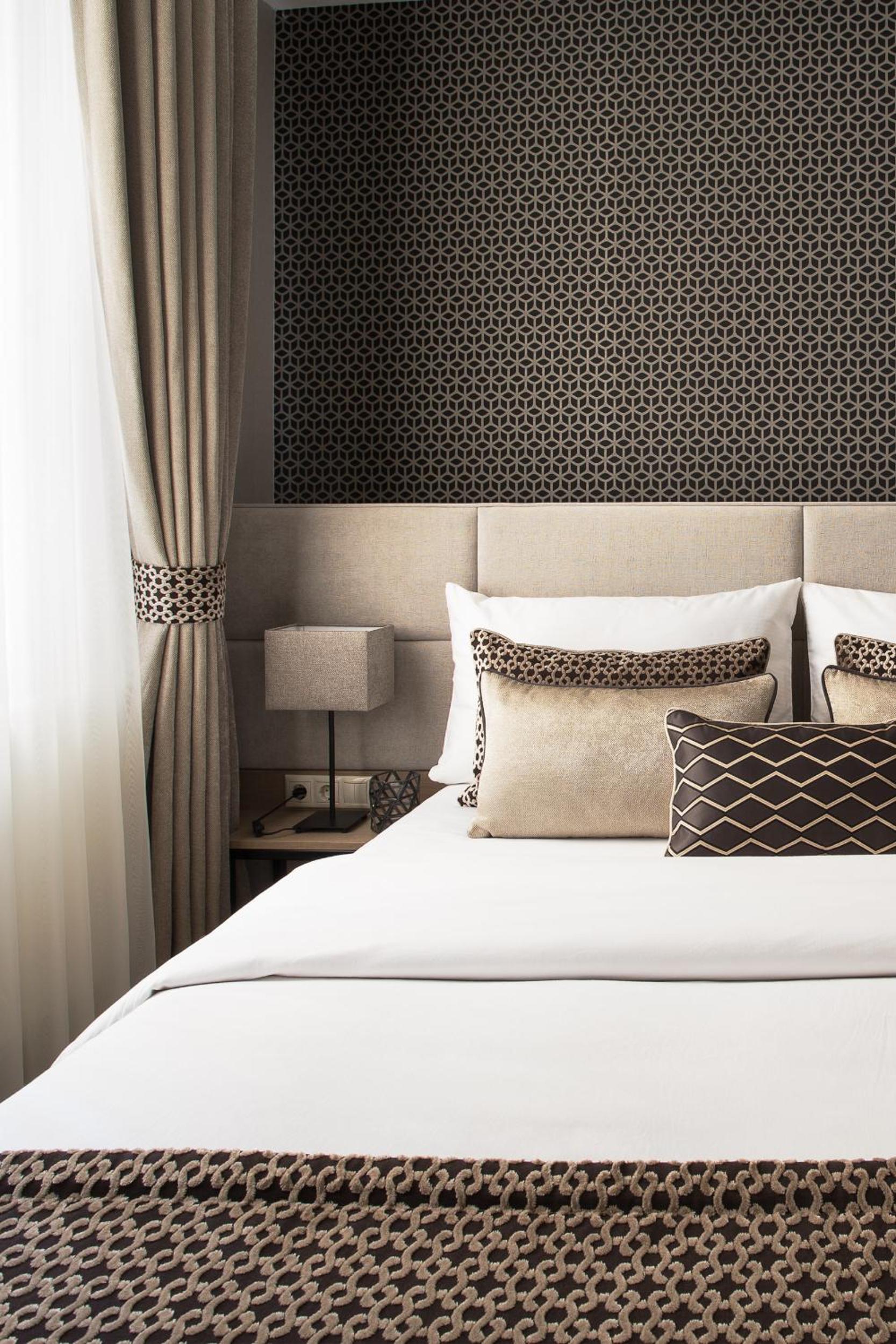 Brill Budapest Apartments 3 view 3