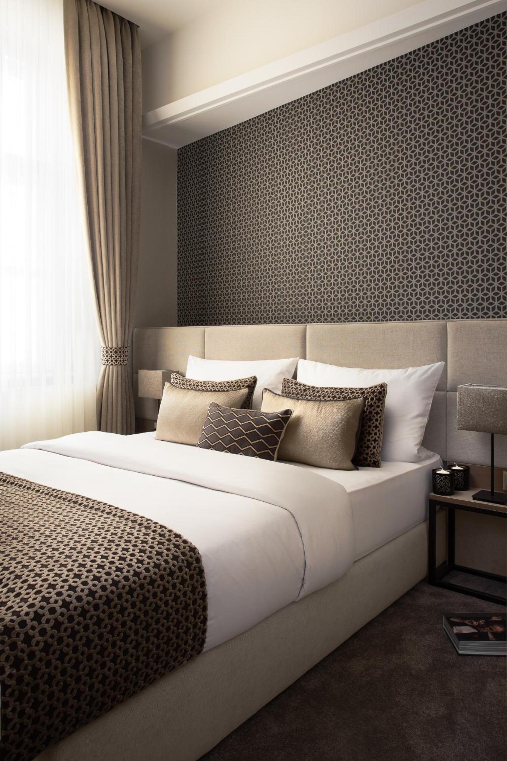 Brill Budapest Apartments 3 view 4