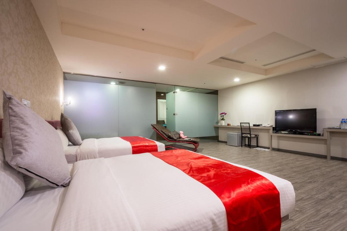 Urbanone Hotel
