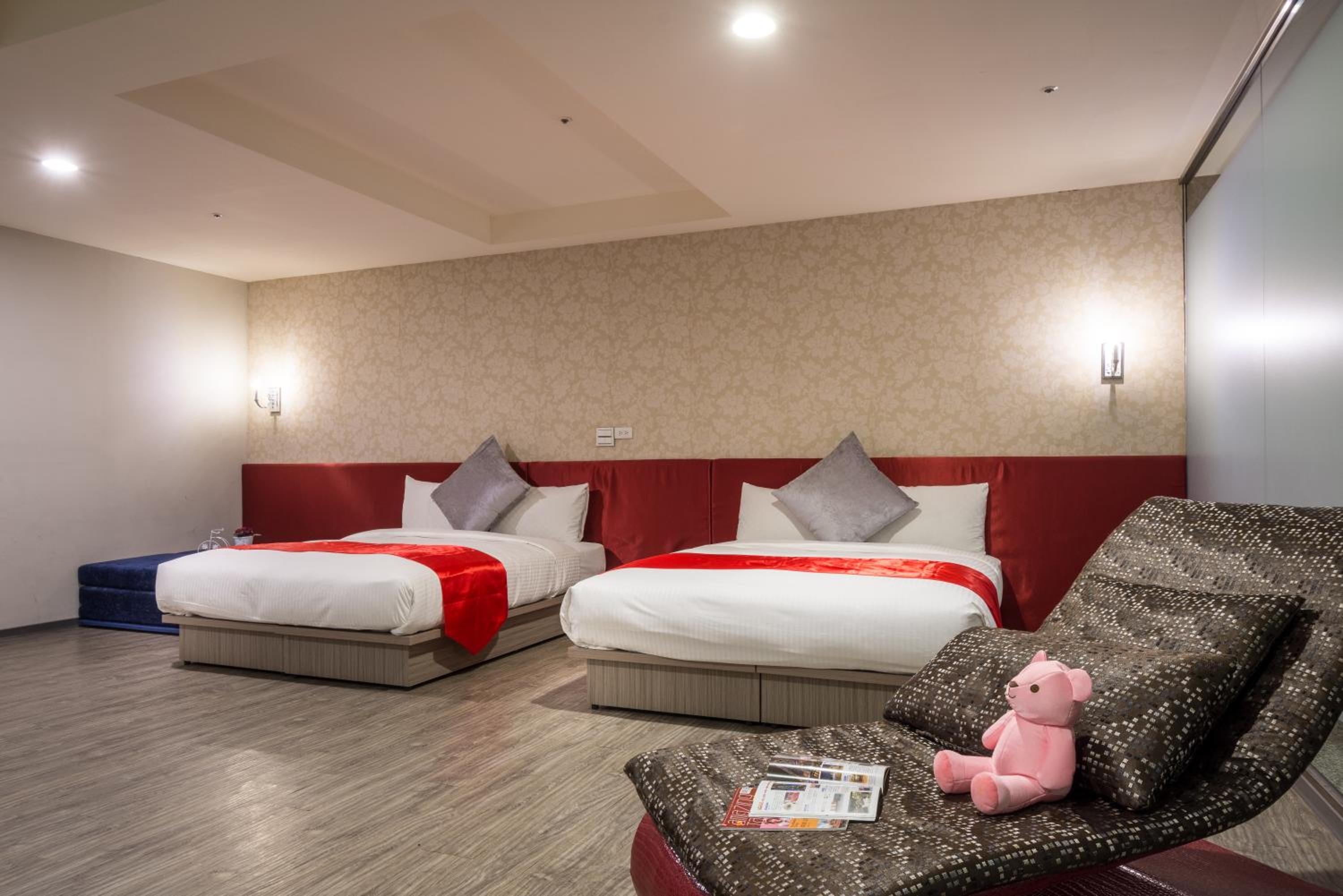 Urbanone Hotel