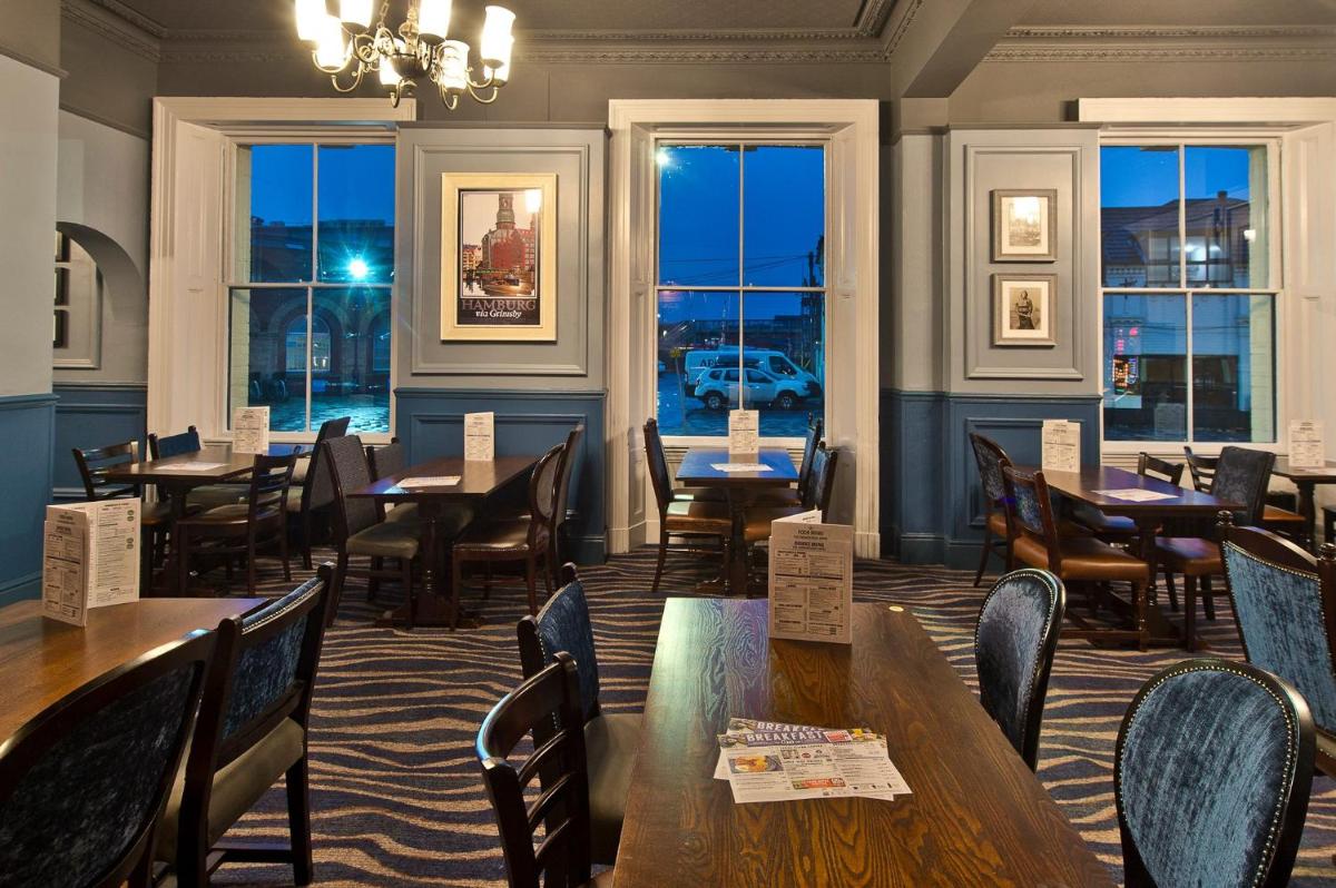 restaurant