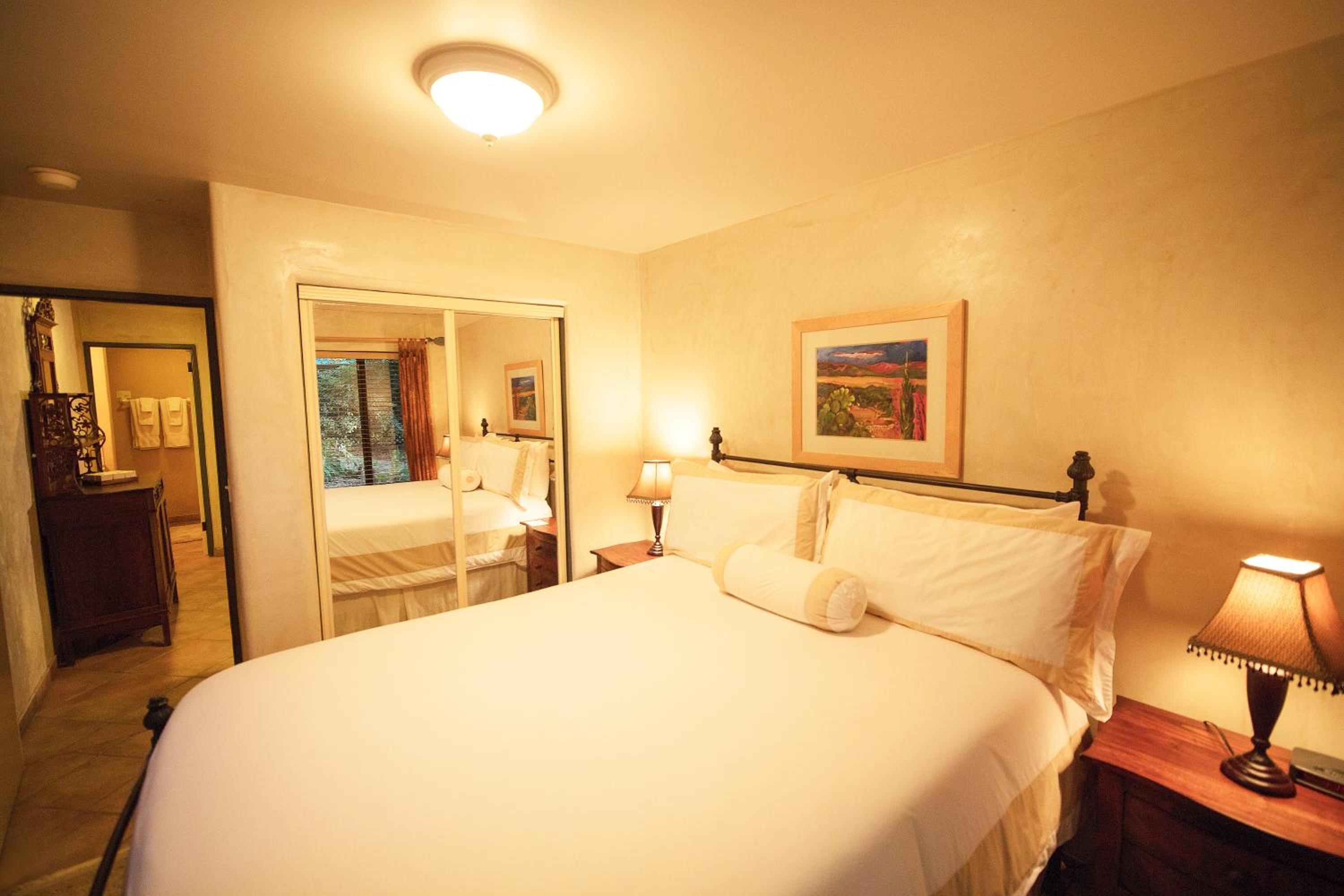 Ojai Vacations - The Emerald Iguana Inn - Property Image 39