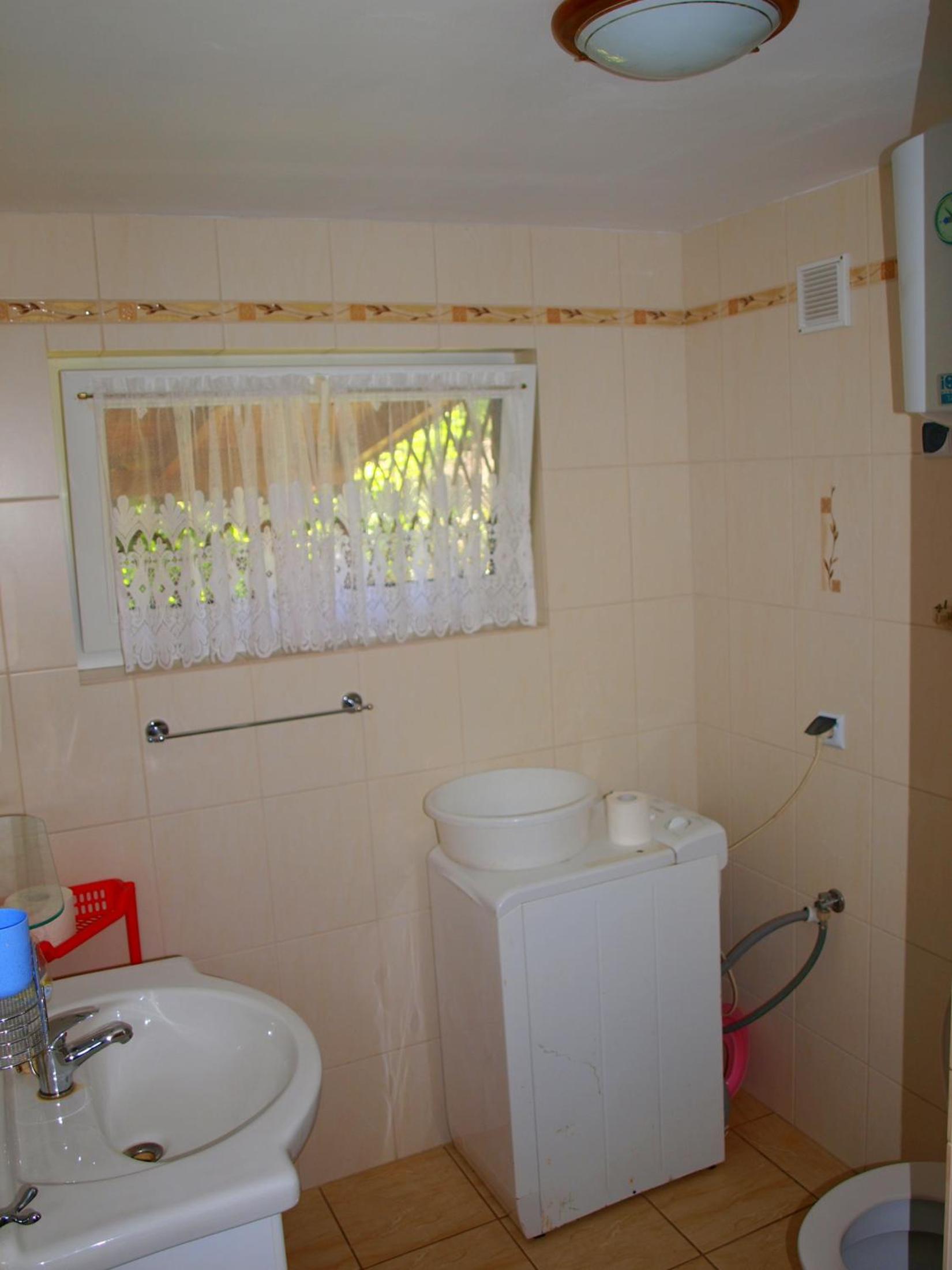 Photo 36