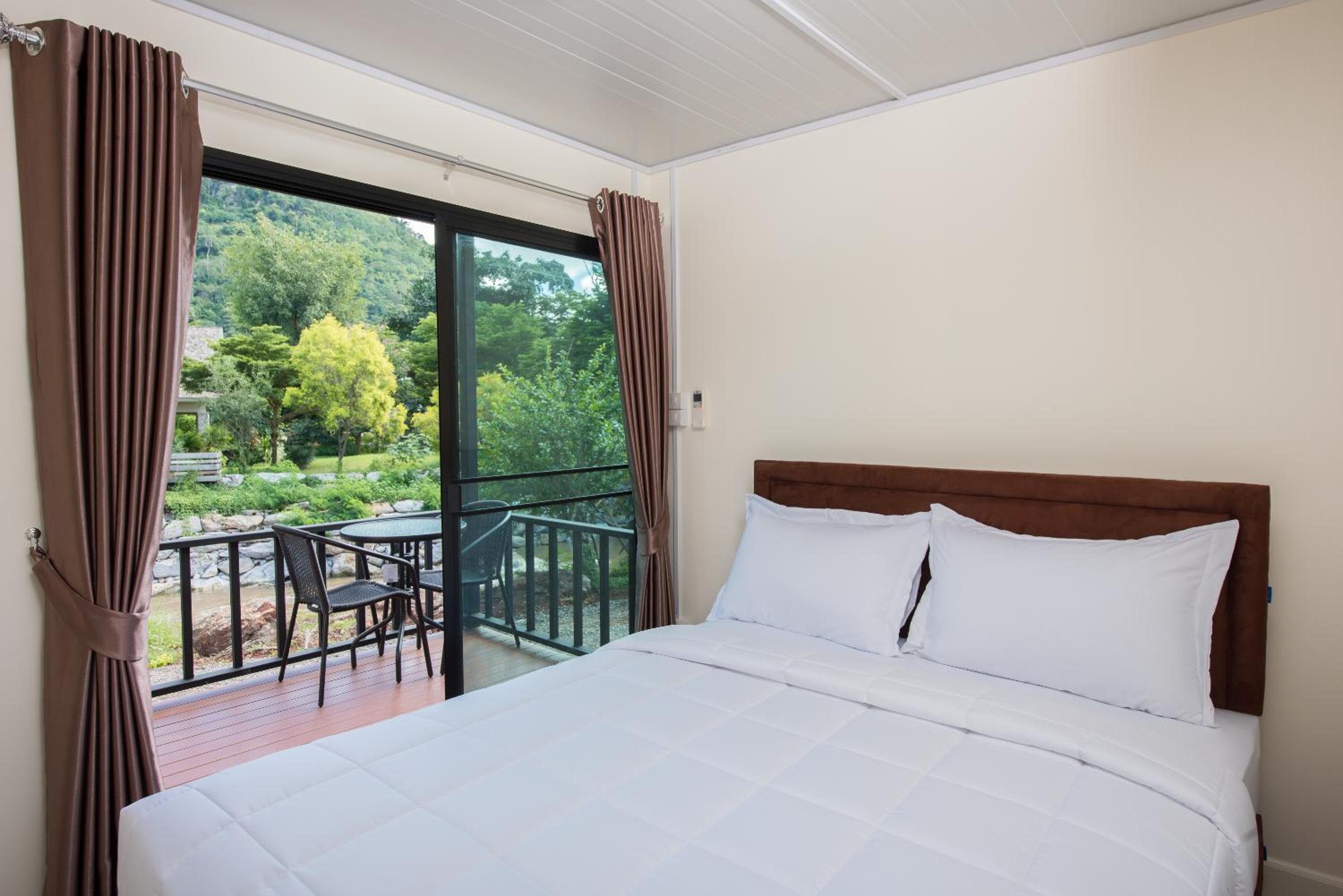 Tharapana Khaoyai Resort