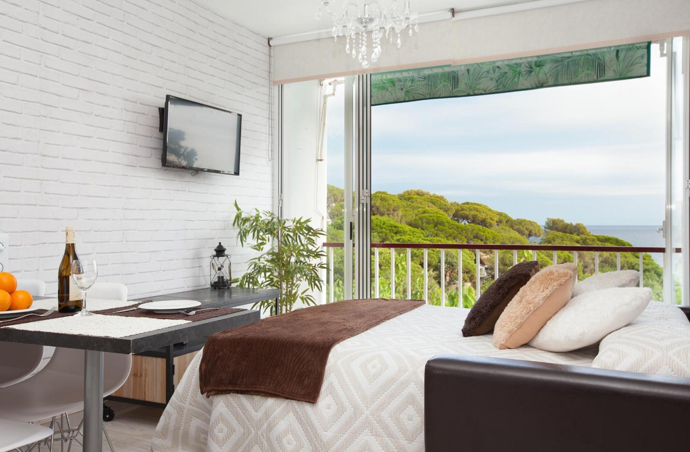 Apartment Beach Front Sant Pol