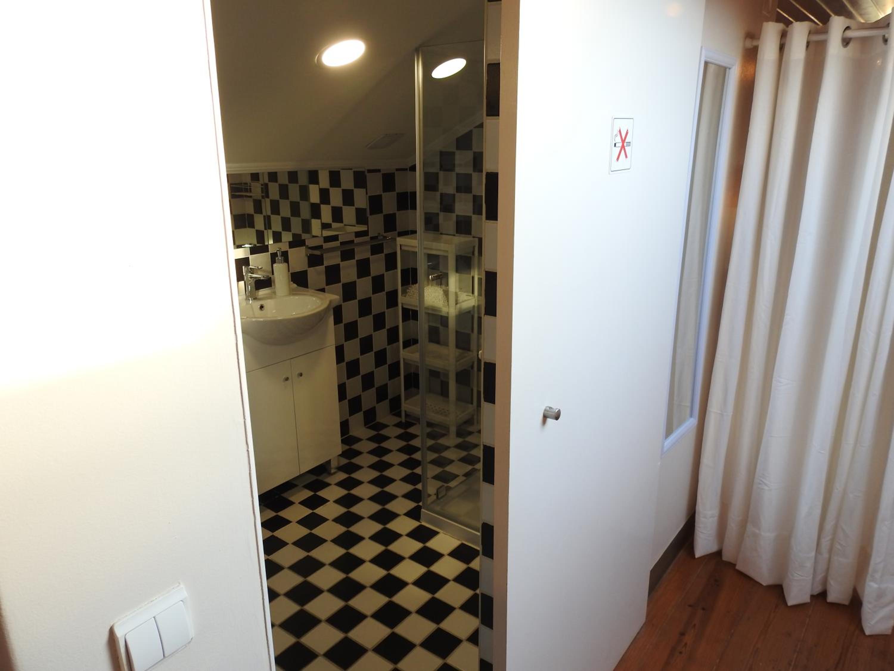 Photo 28