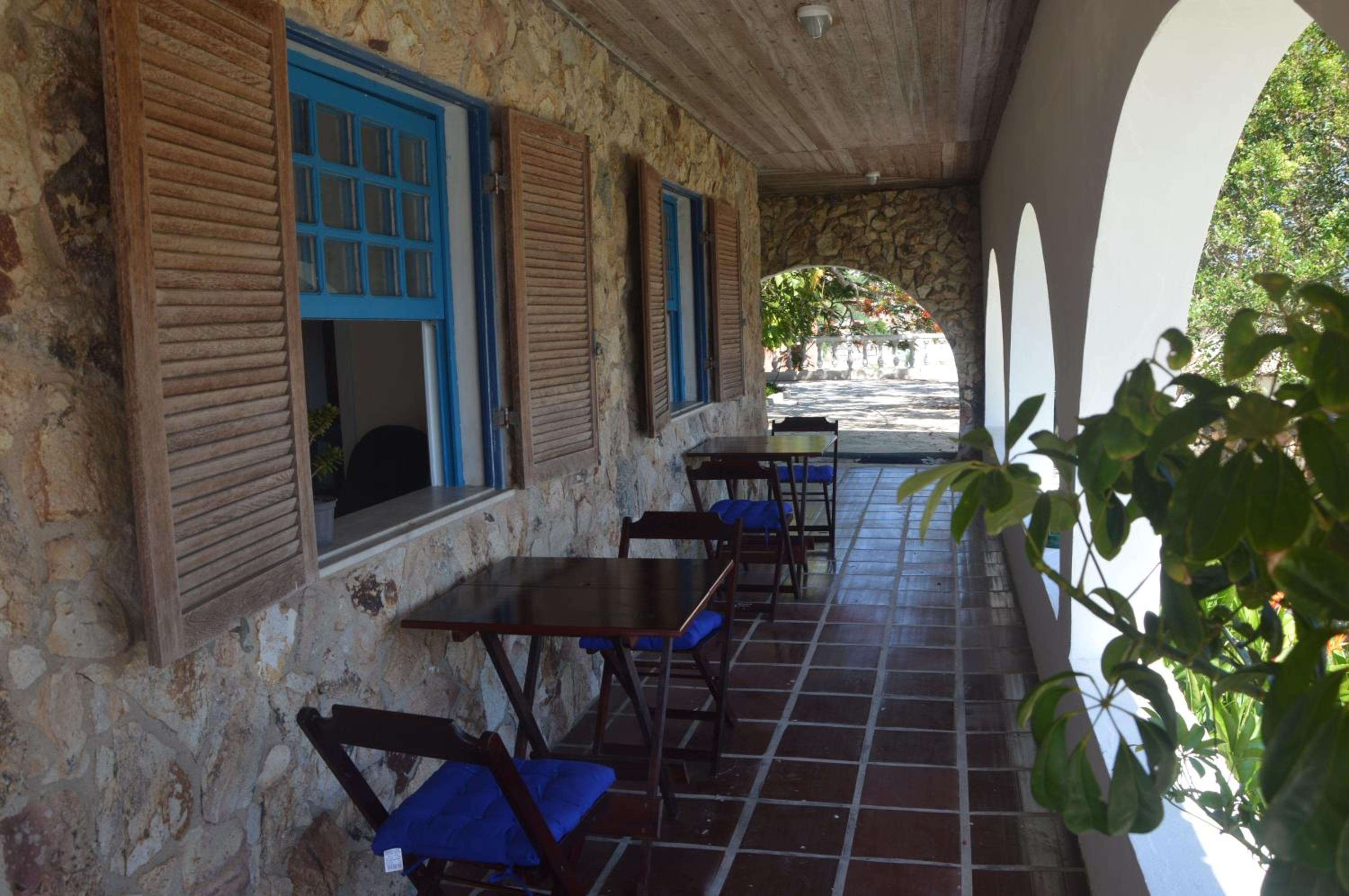 Casa Dos Arcos Bed and Breakfast