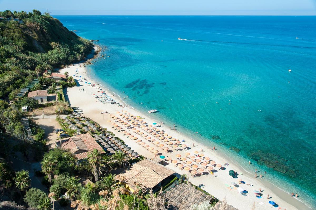 Stromboli Beach Tropea photo 3