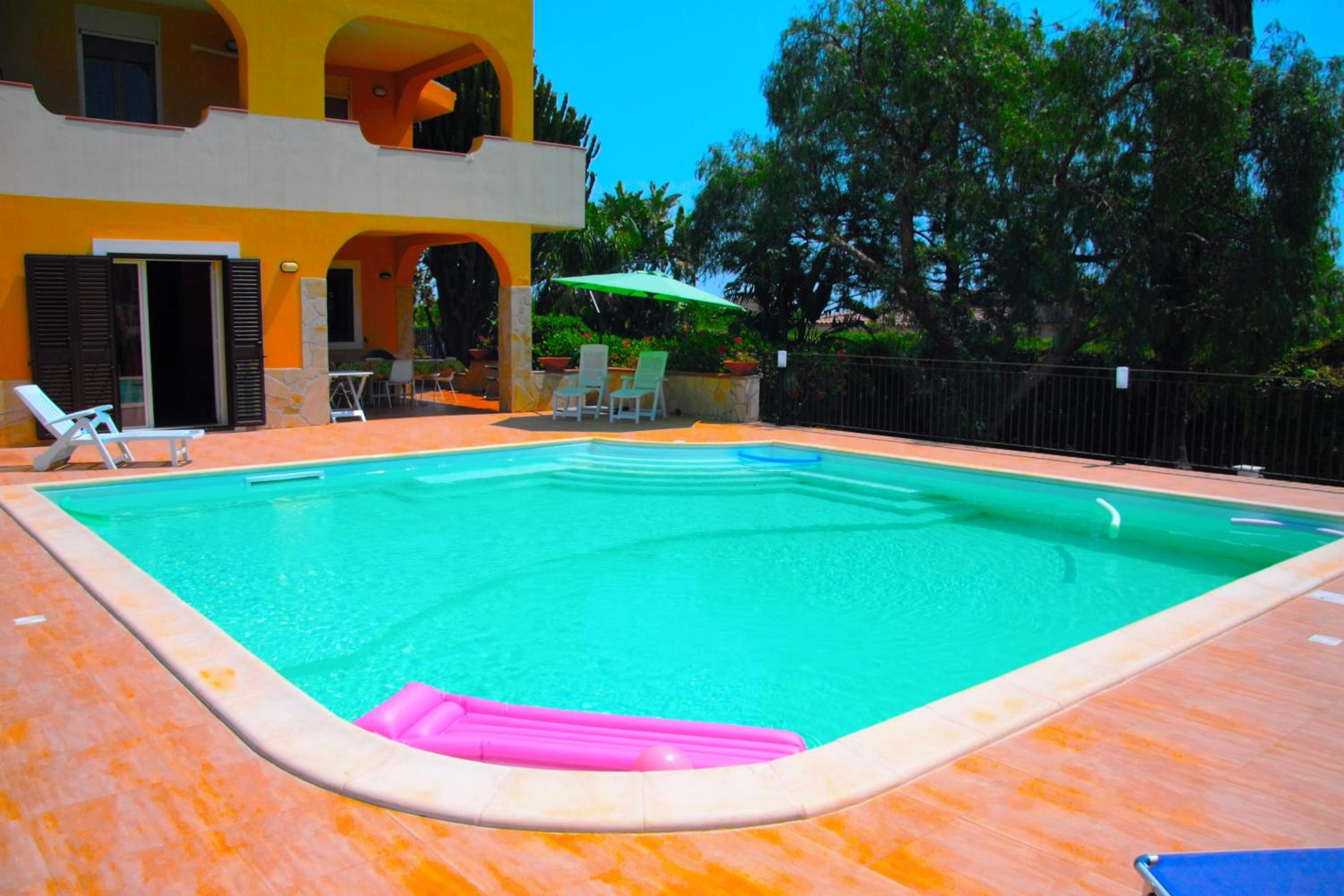 Happy Holiday Villa photo 3