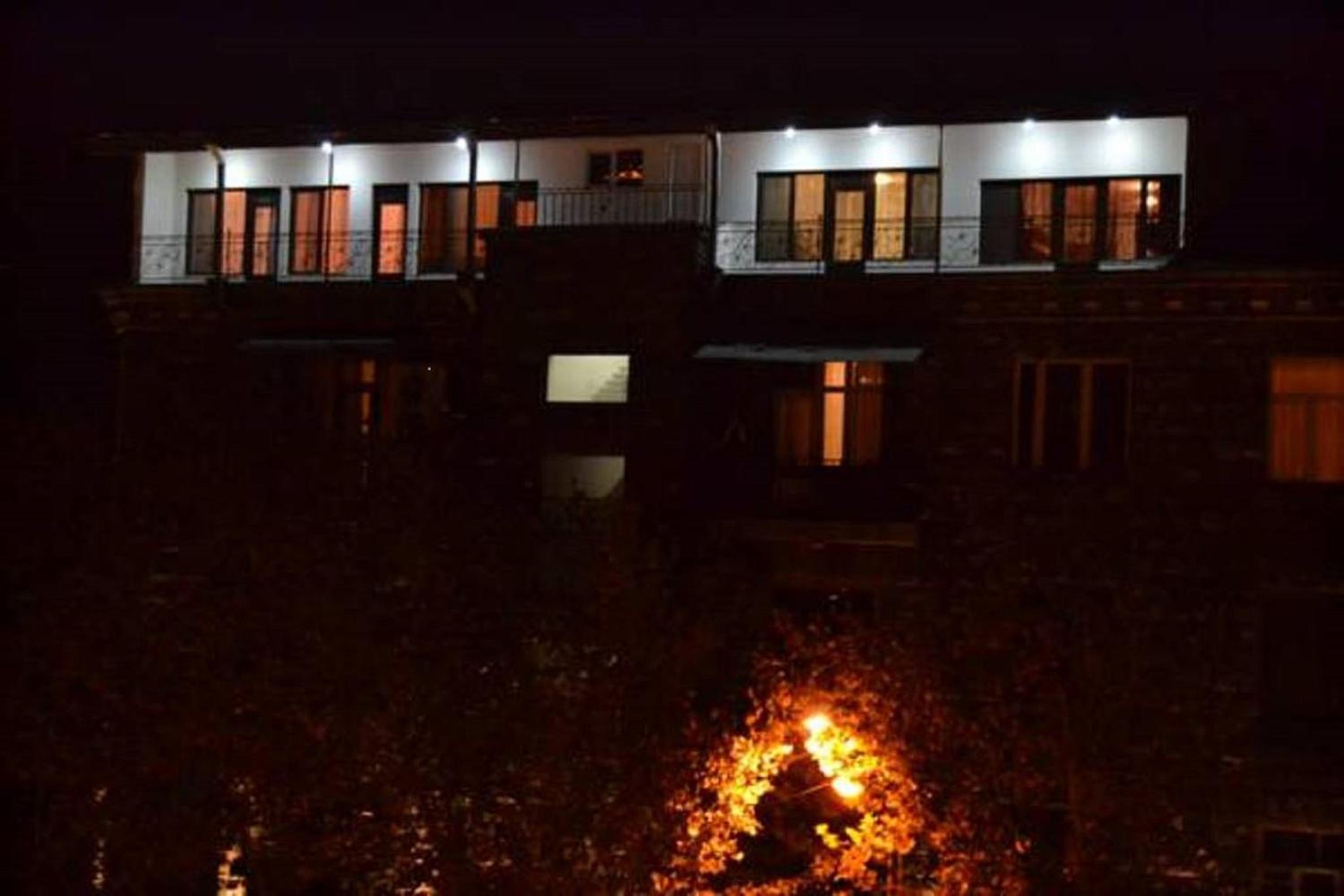 Arm Hostel