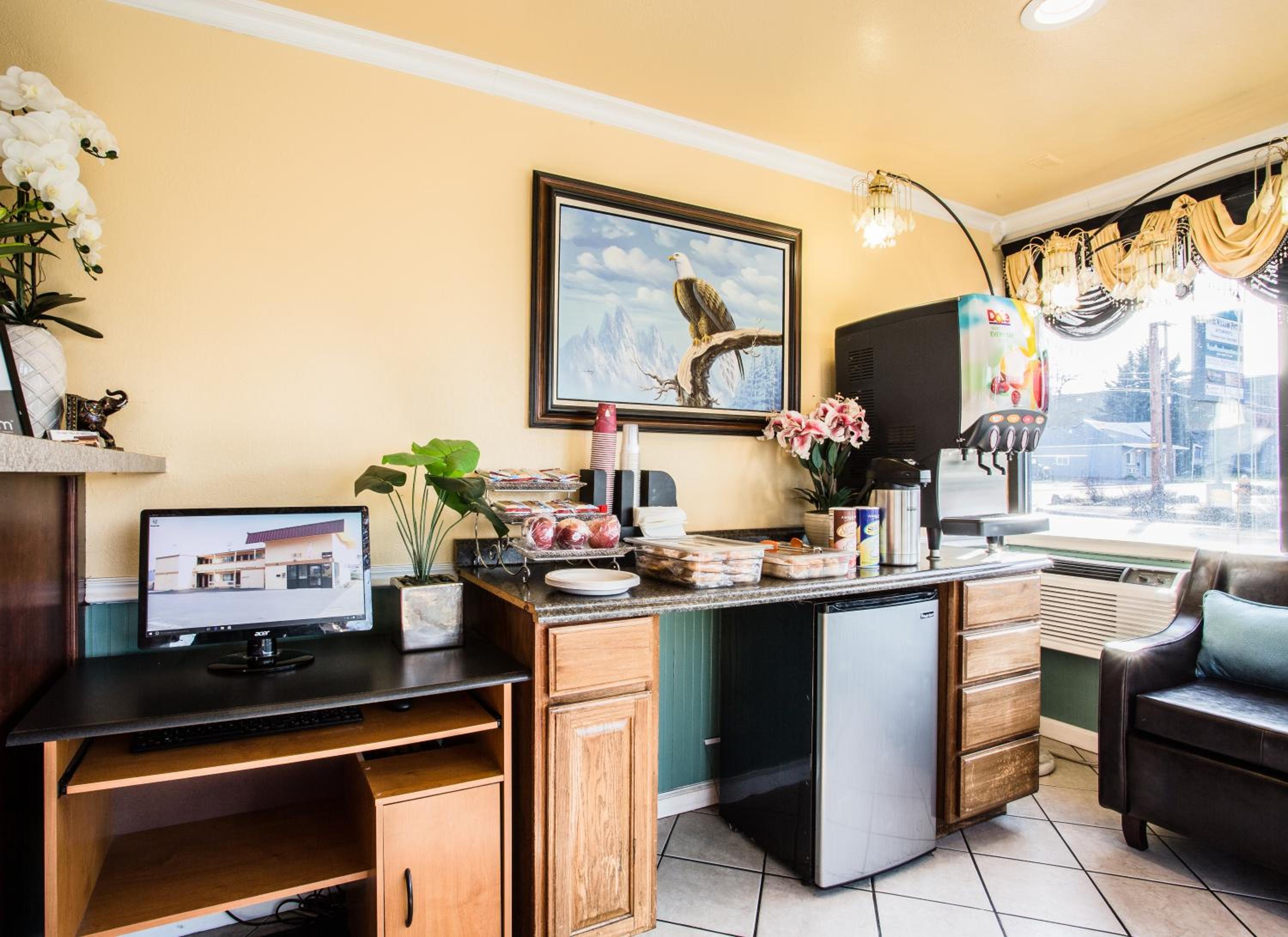 Medford Vacations - Budget Inn of America - Property Image 17