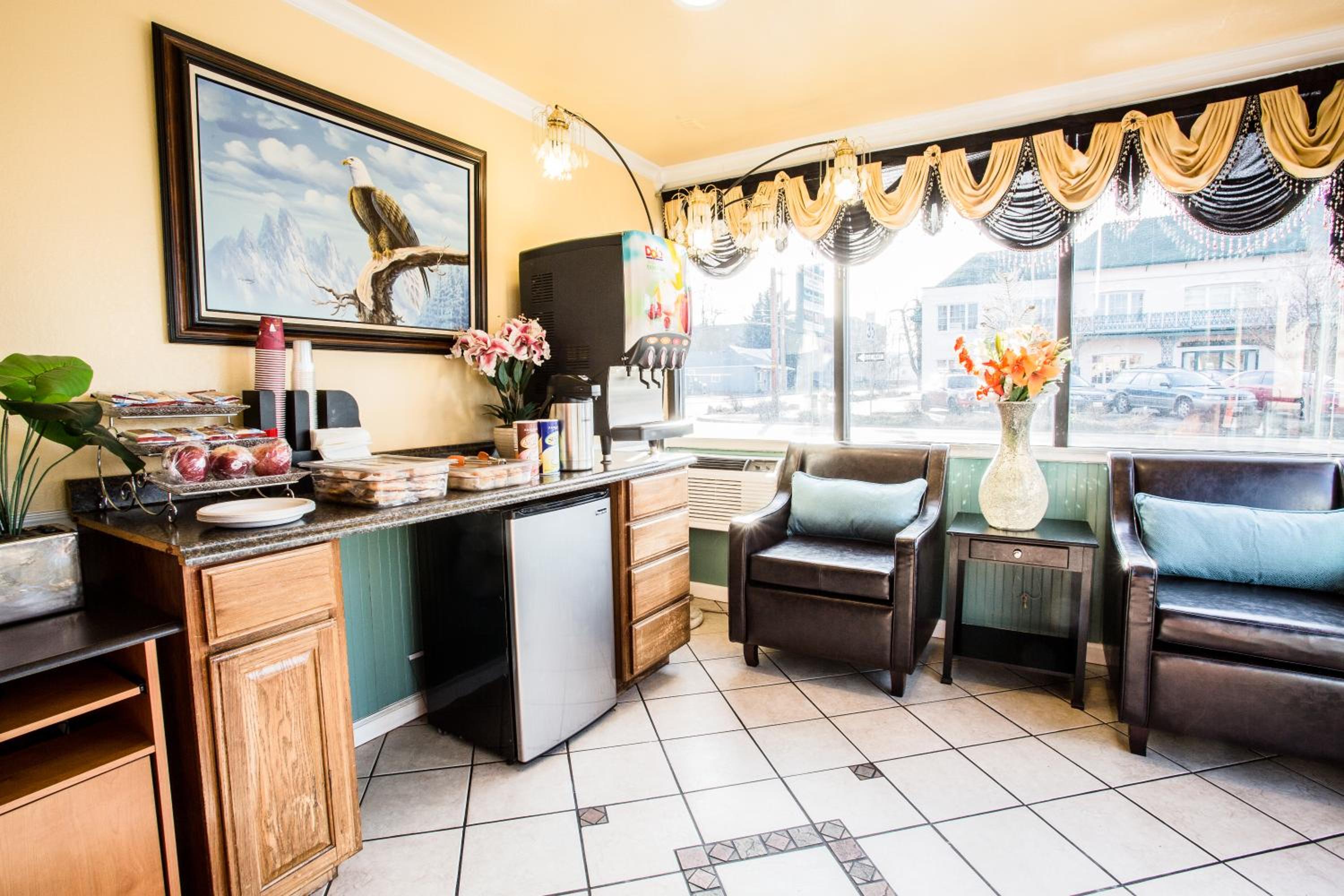 Medford Vacations - Budget Inn of America - Property Image 19