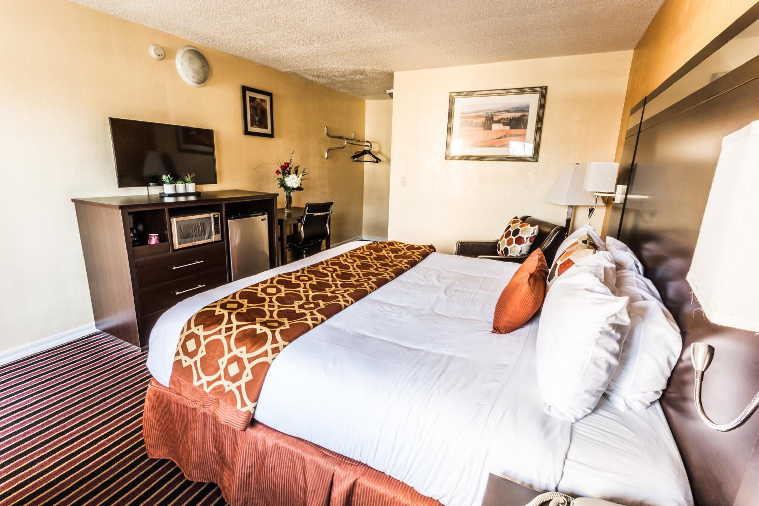 Medford Vacations - Budget Inn of America - Property Image 14