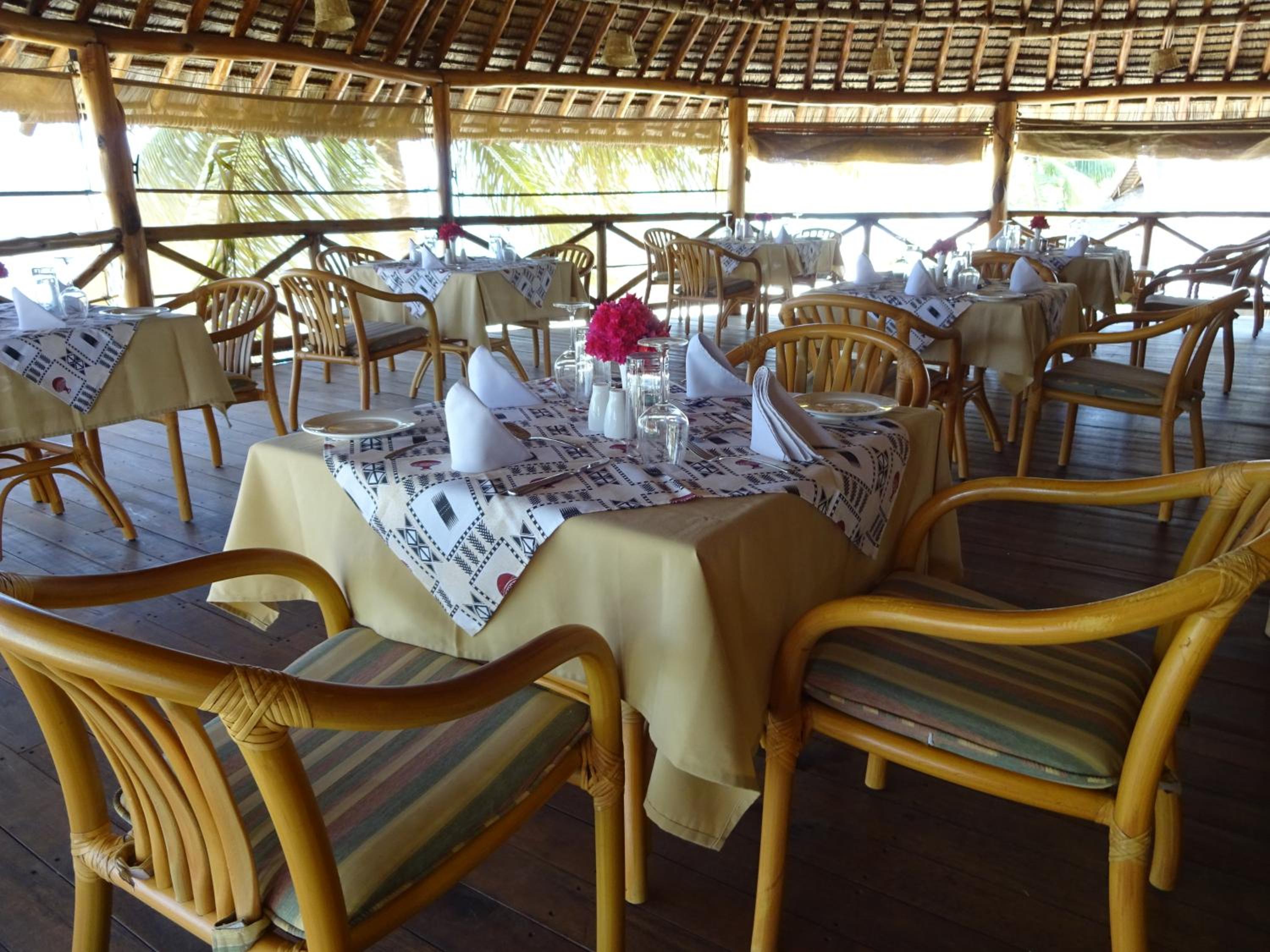 Barry's Beach Resort Pangani