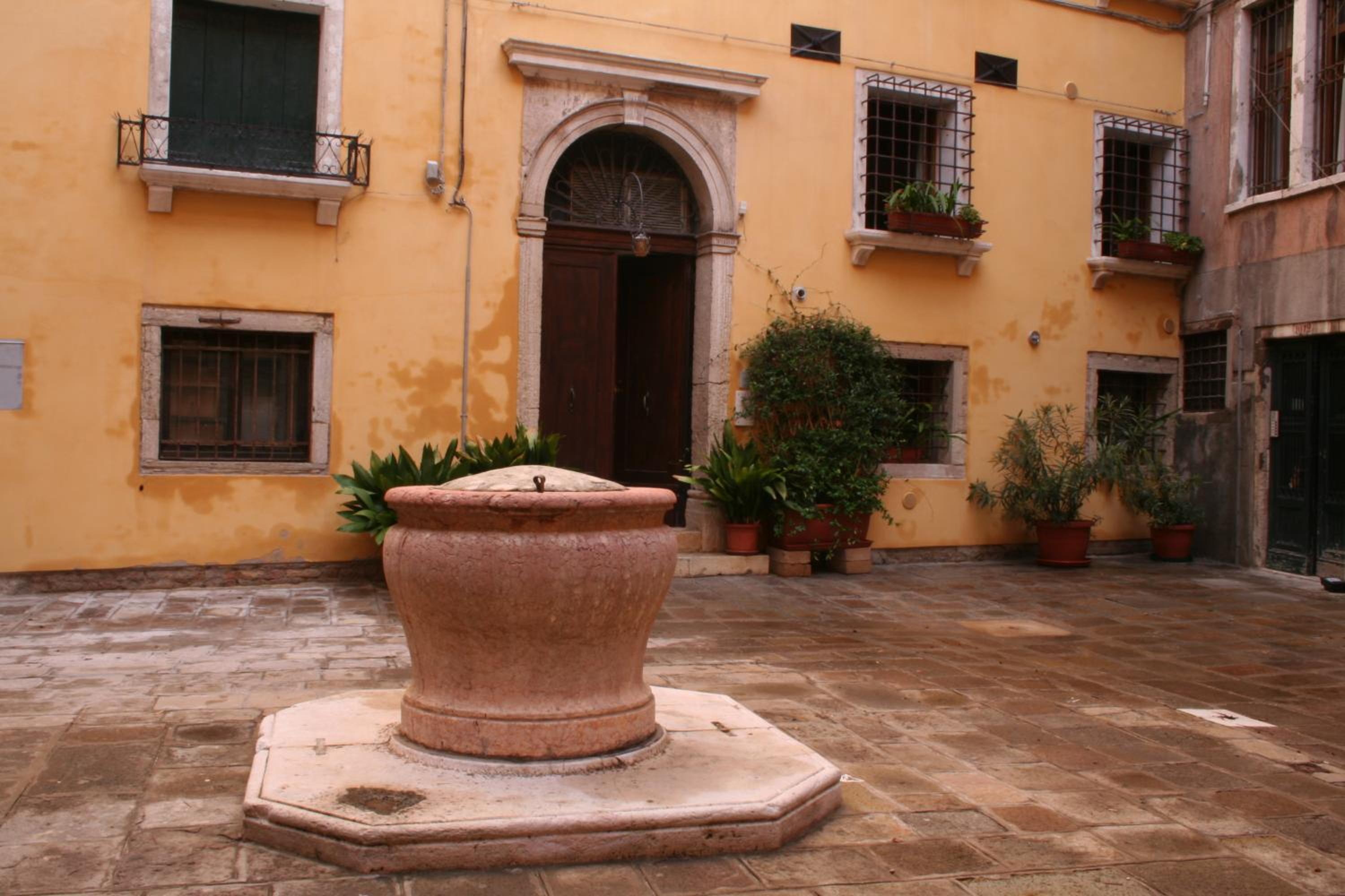 Casa Carlo Goldoni by Sarlux