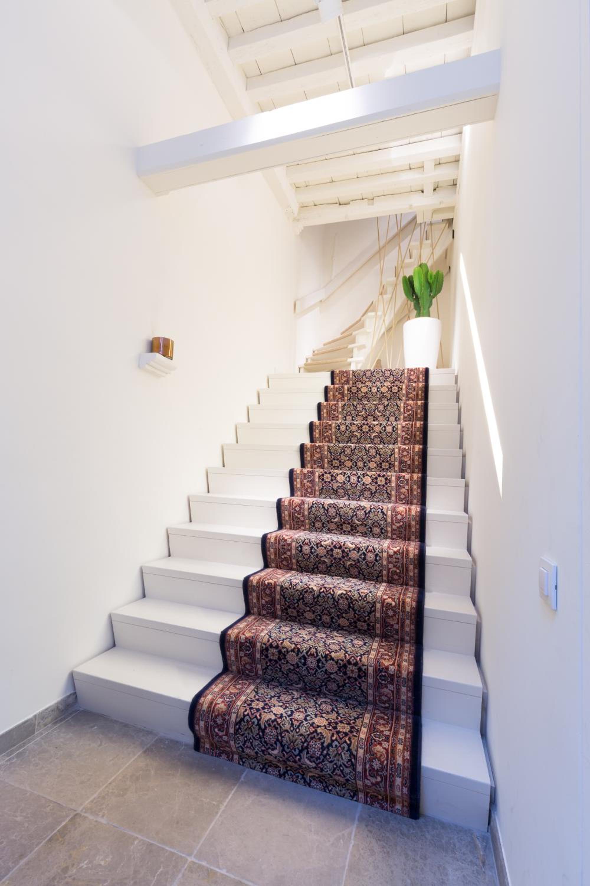 Y & L villa