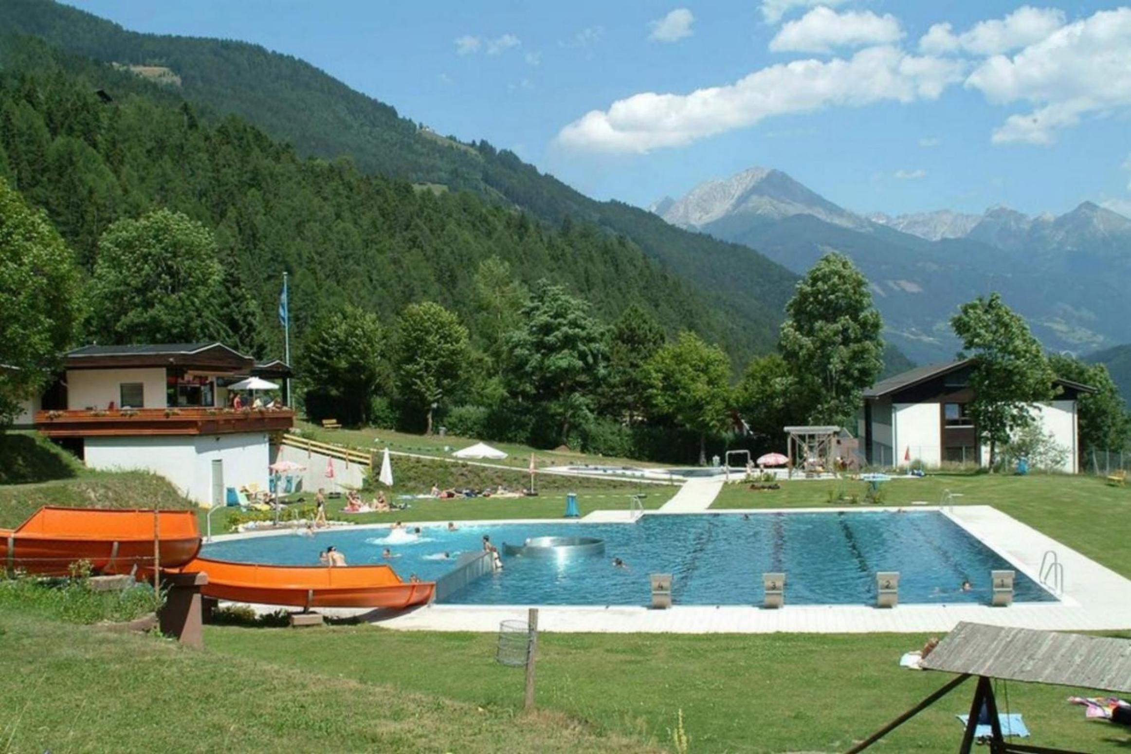 Photo 33