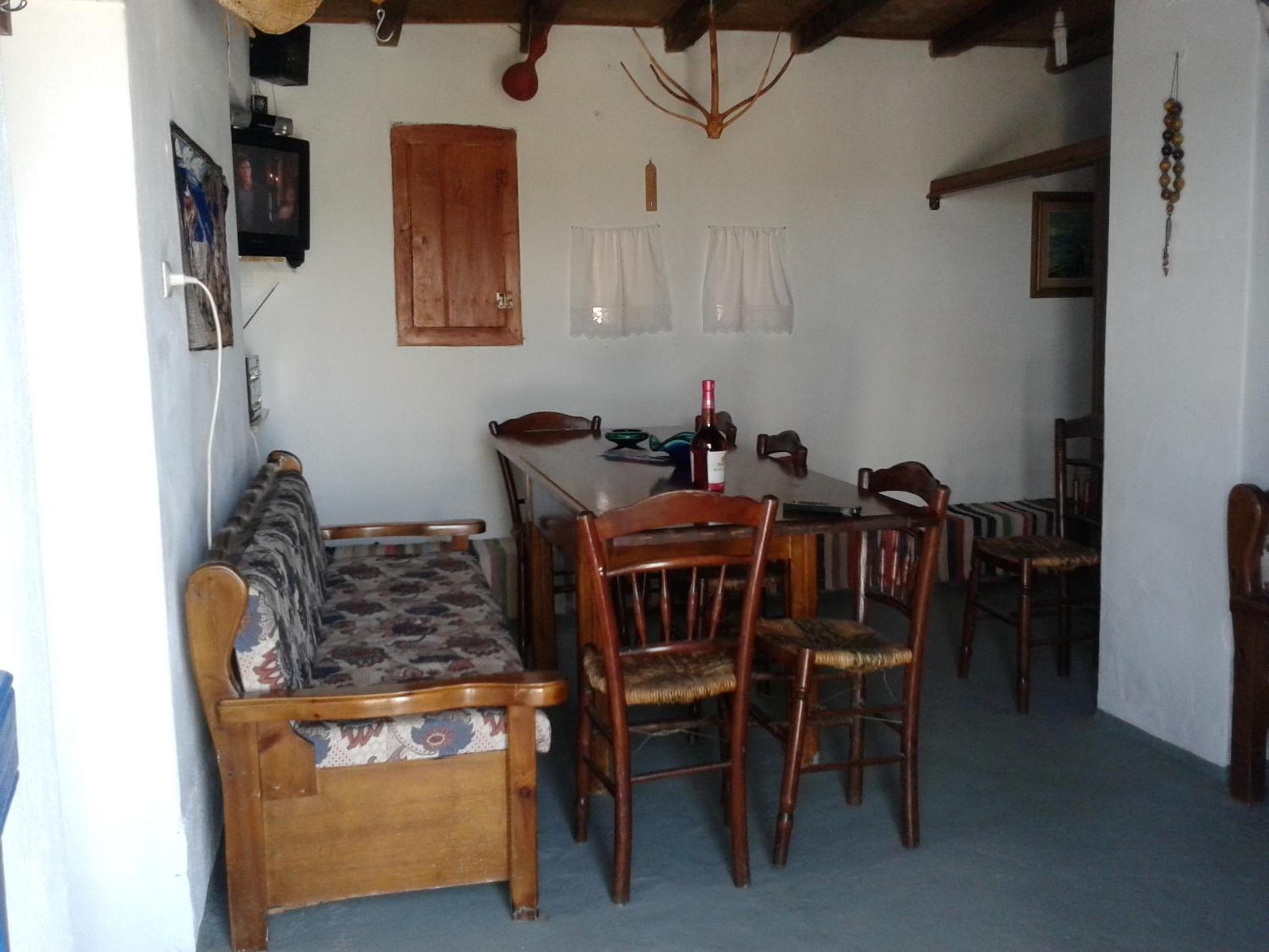 Tinas House view 3
