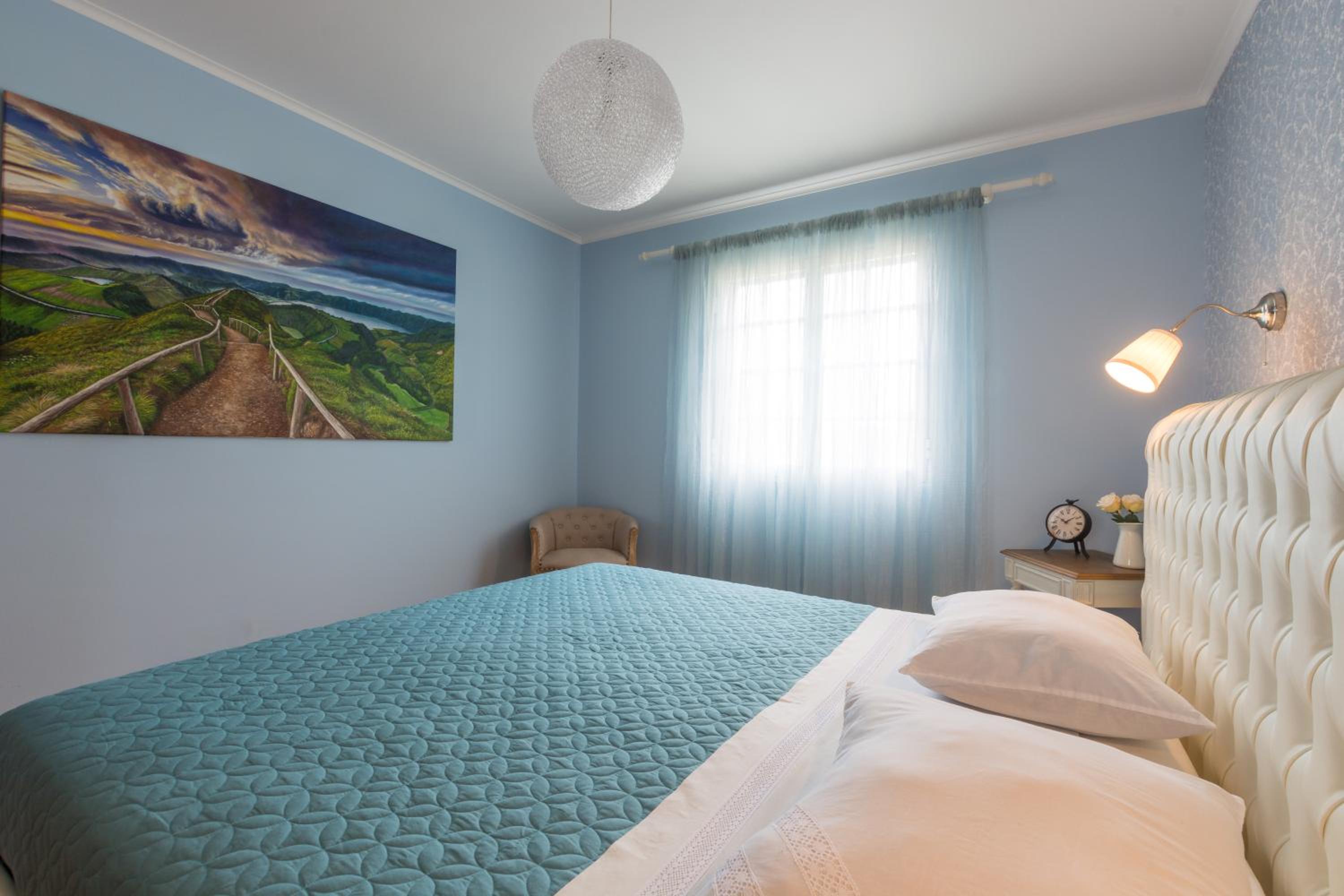 Azor Beach Lodge en Ponta Delgada — hotel room