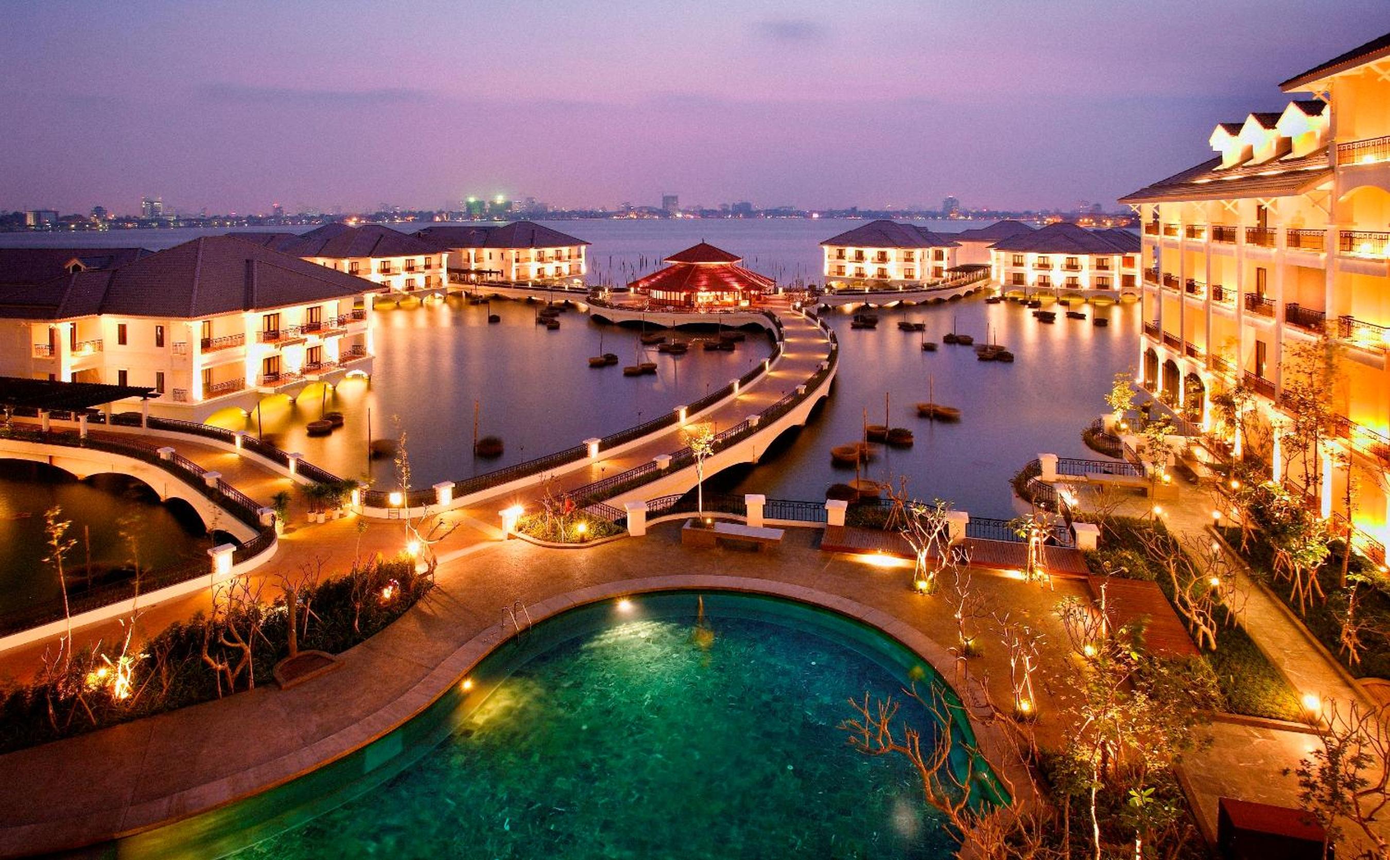 InterContinental Hanoi Westlake by IHG 62