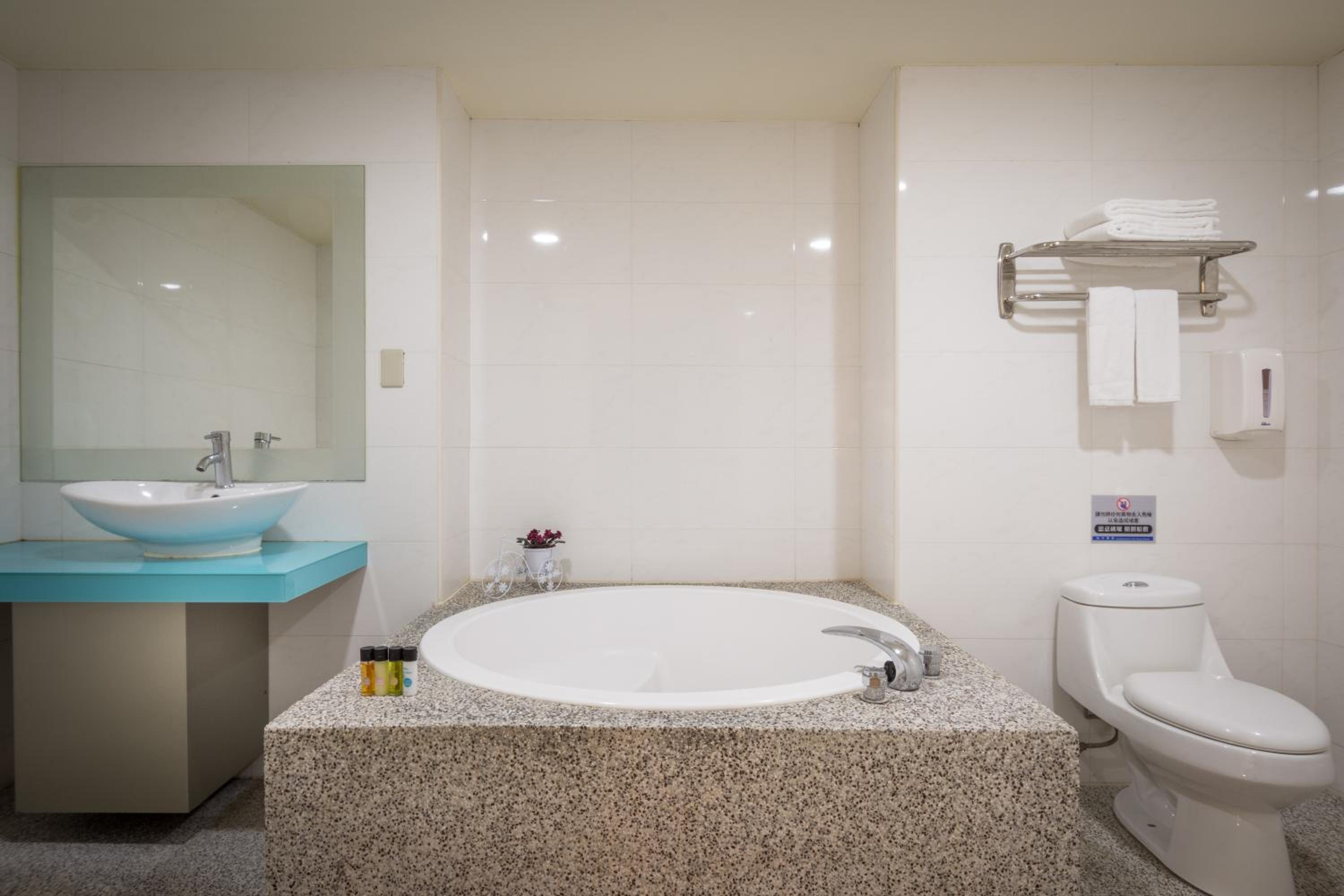 Urbanone Hotel