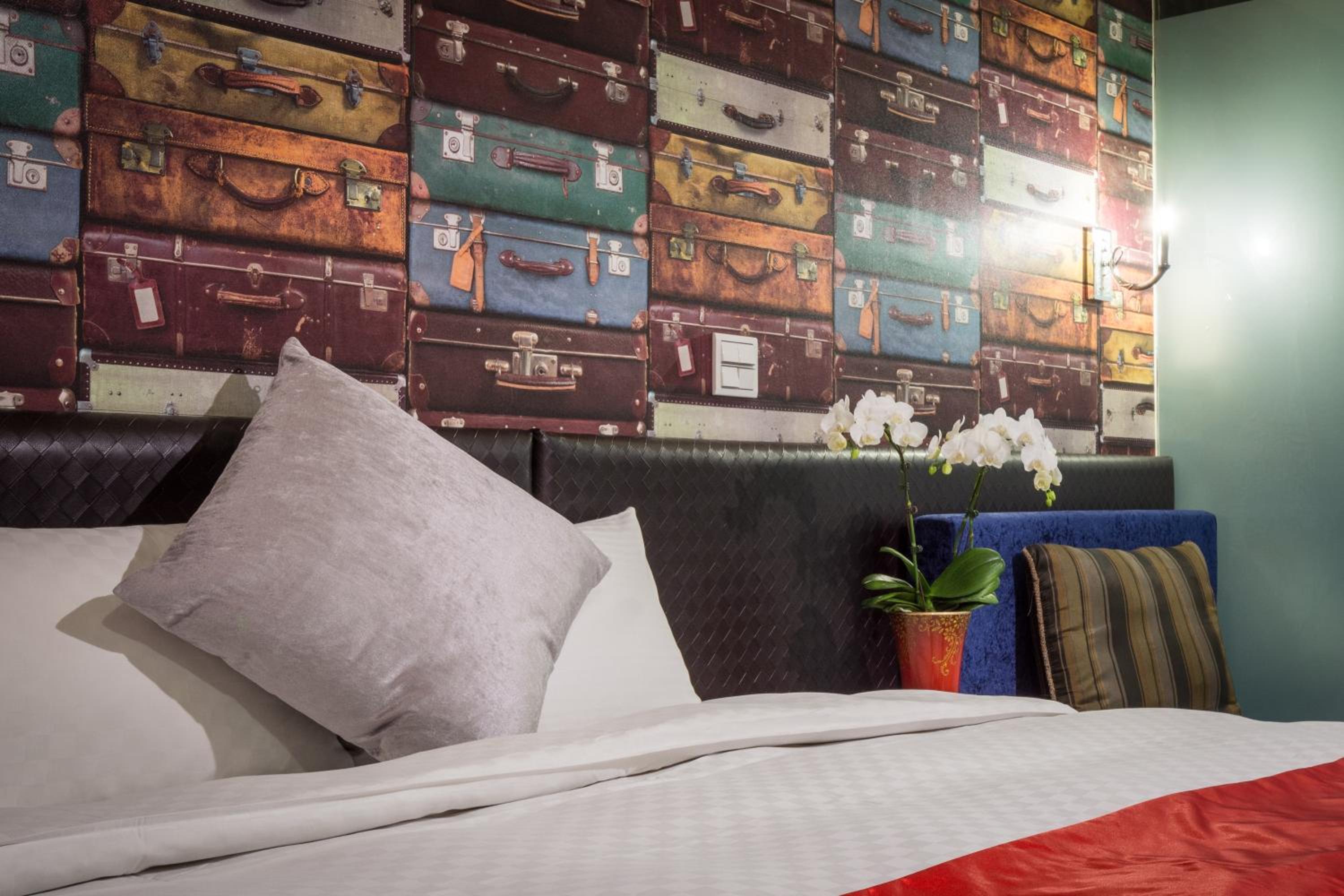 Urbanone Hotel