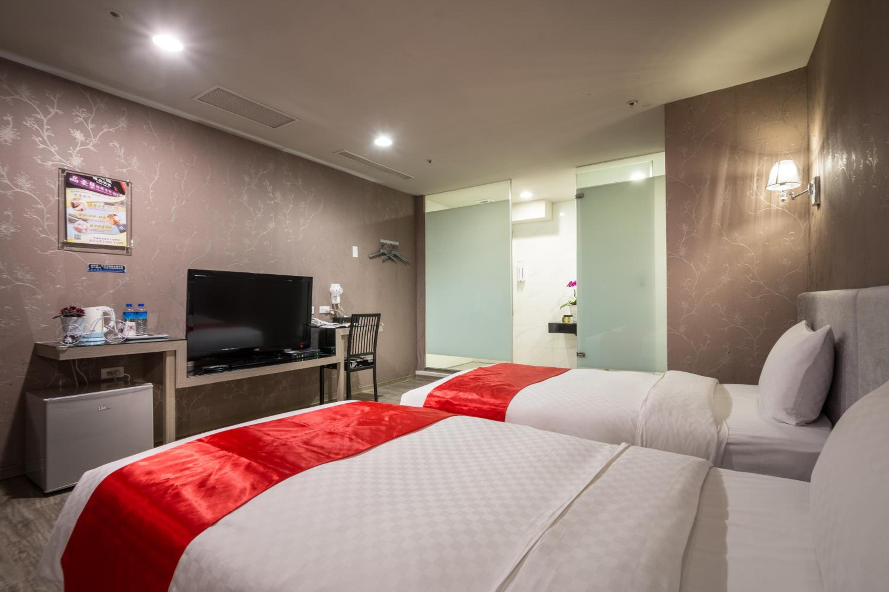 Urbanone Hotel